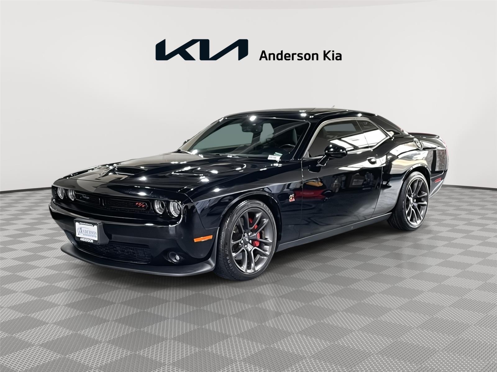 Vehicle photo 1