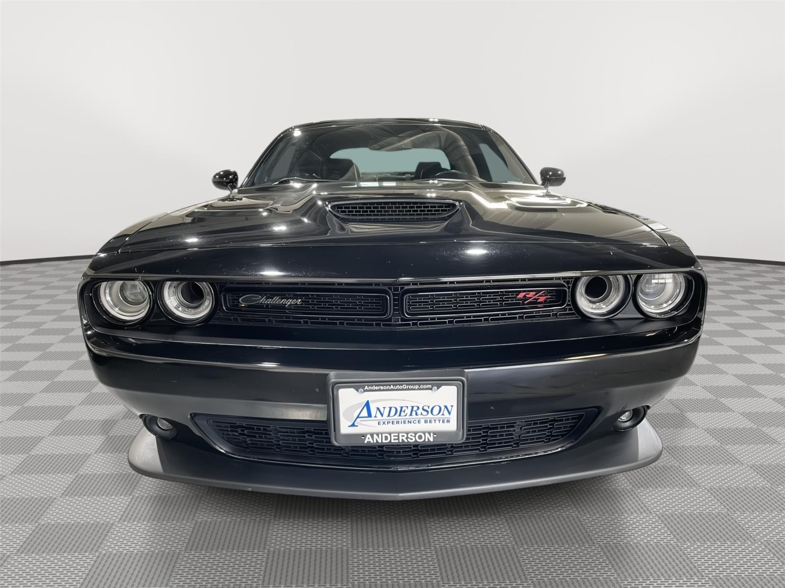 Vehicle photo 4