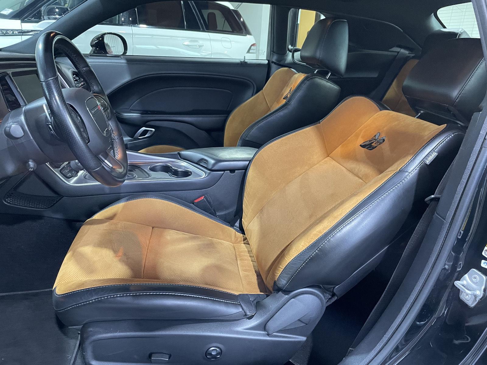 Vehicle photo 15