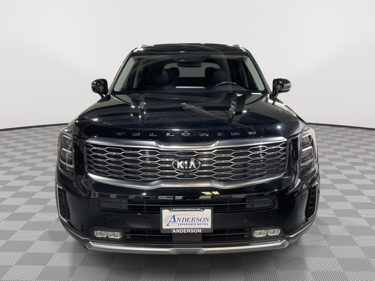 Vehicle photo 4