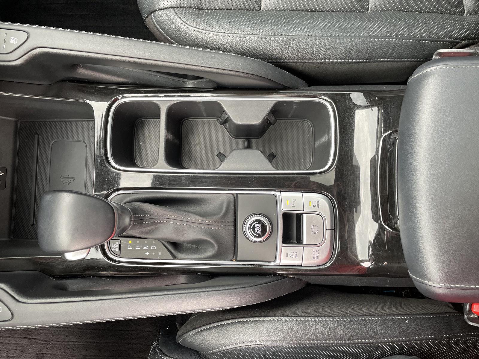 Vehicle photo 38