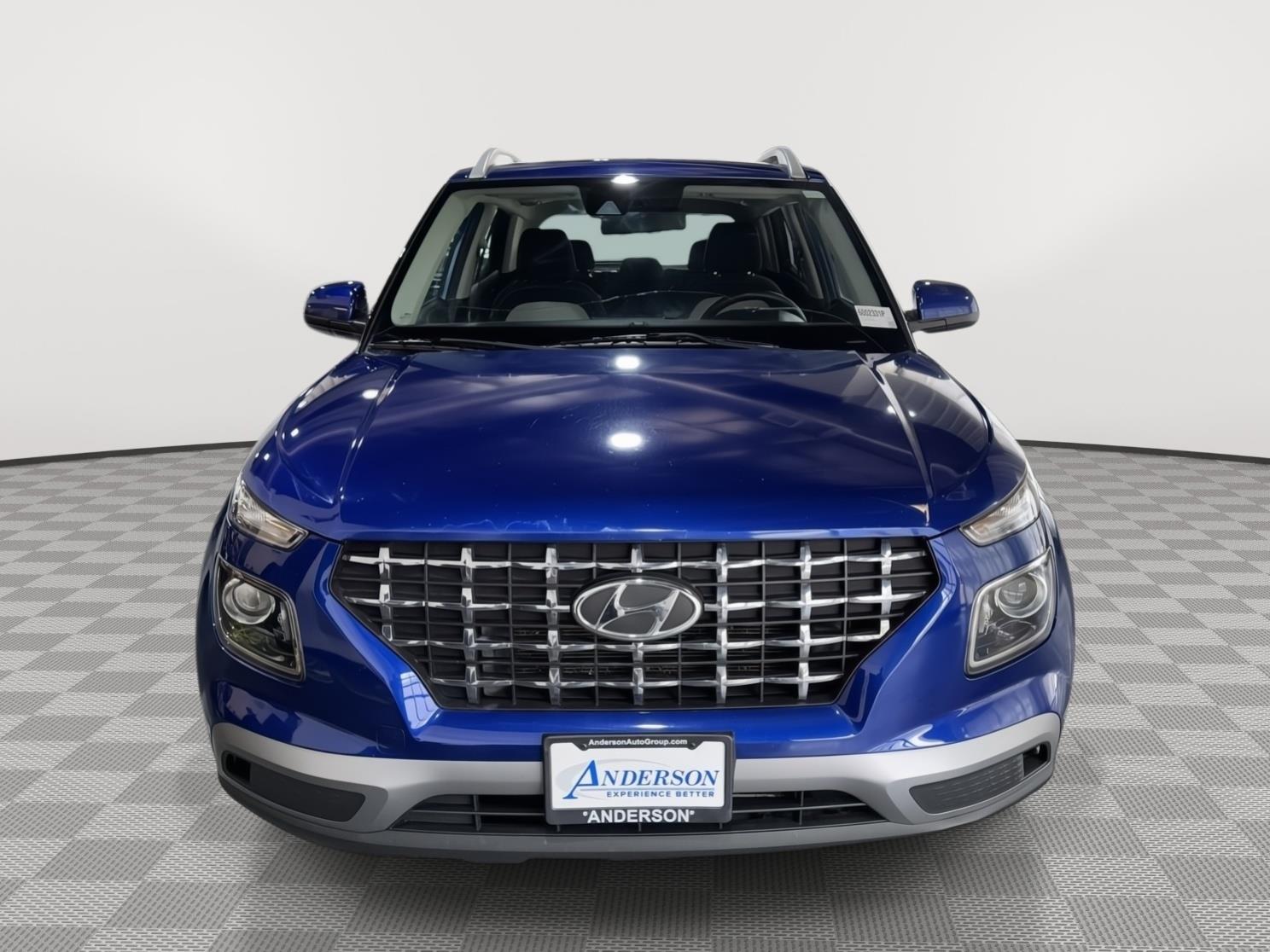 Vehicle photo 5