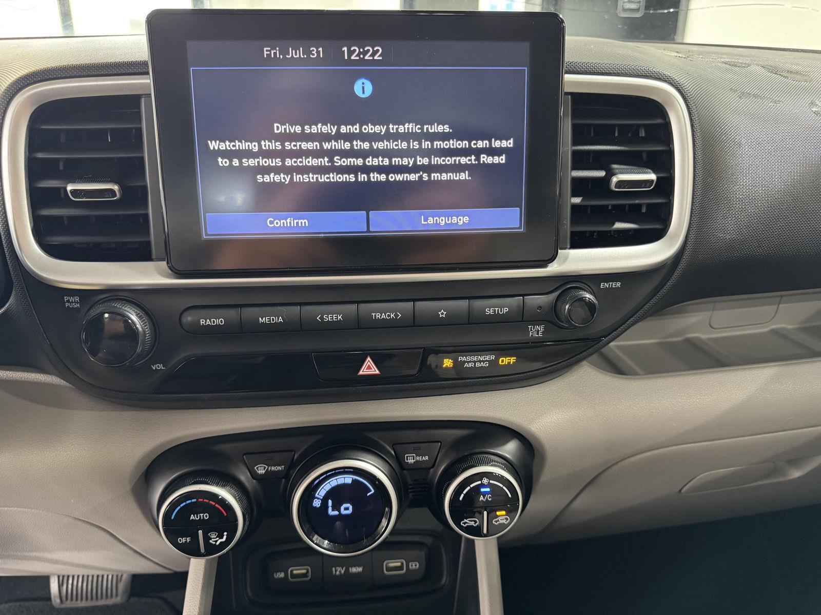 Vehicle photo 31