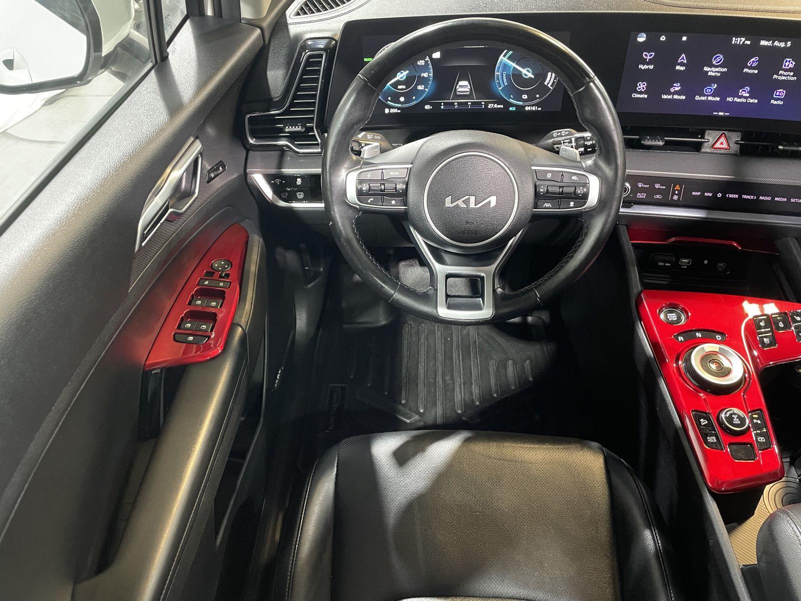 Vehicle photo 15