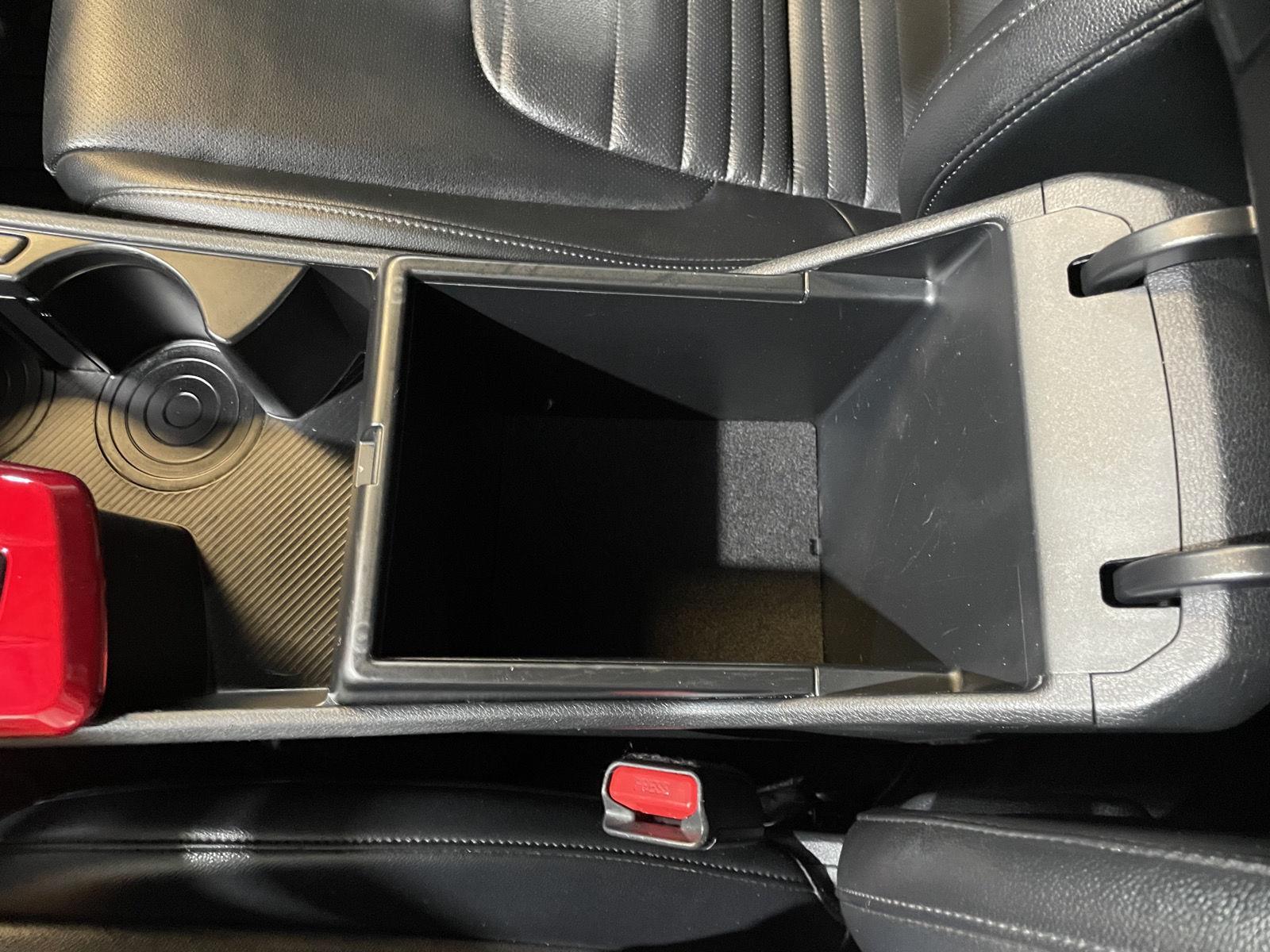 Vehicle photo 36