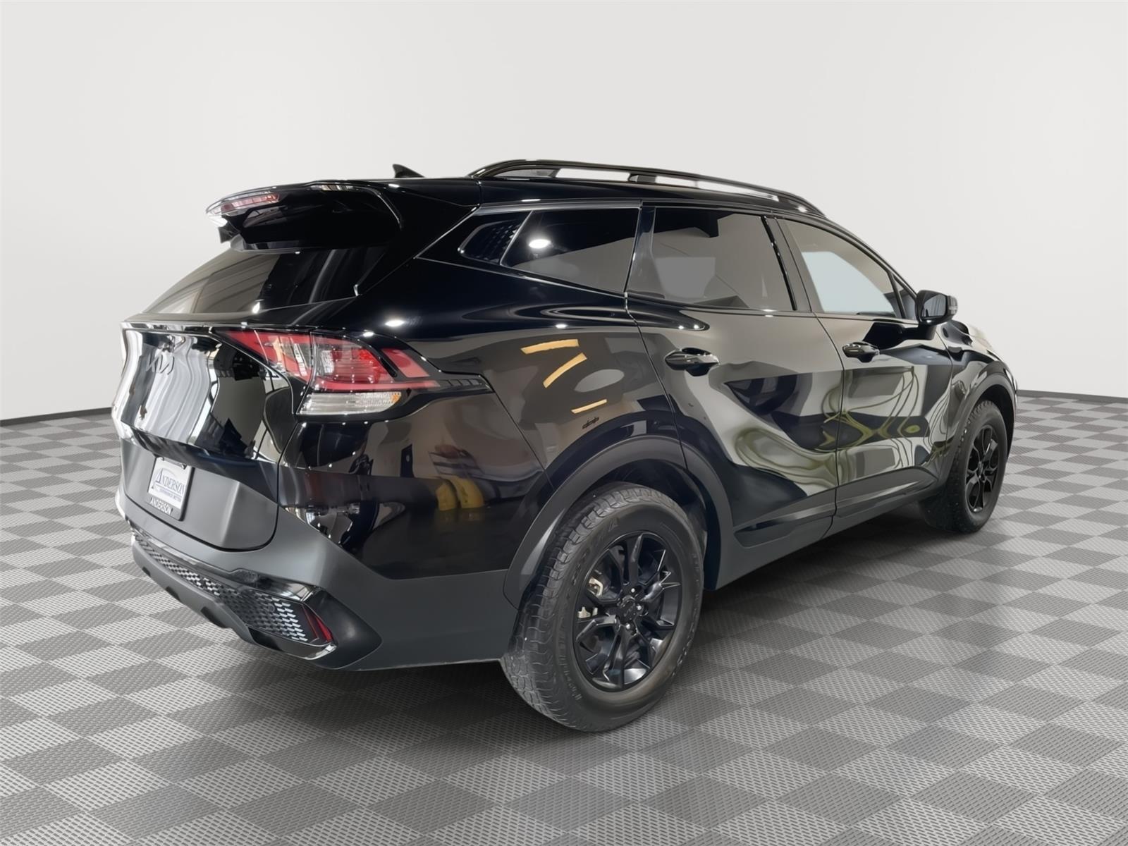 Vehicle photo 6