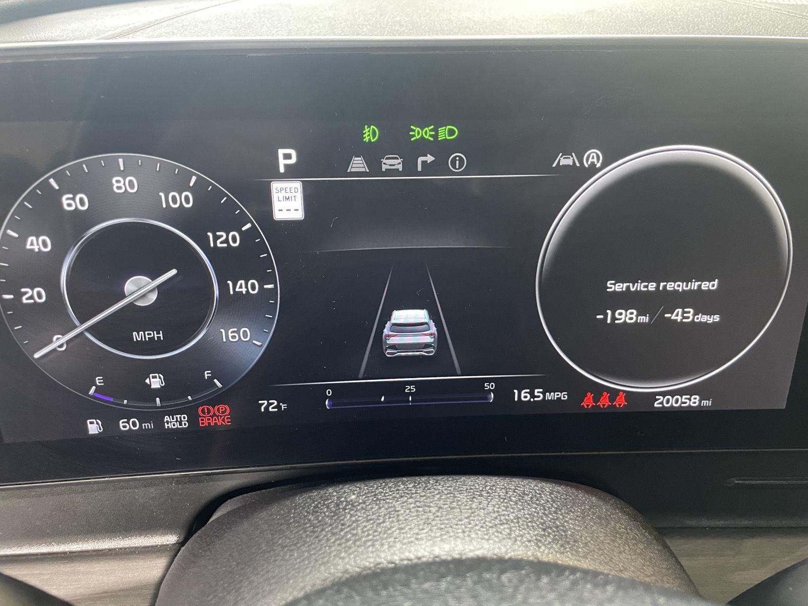 Vehicle photo 9