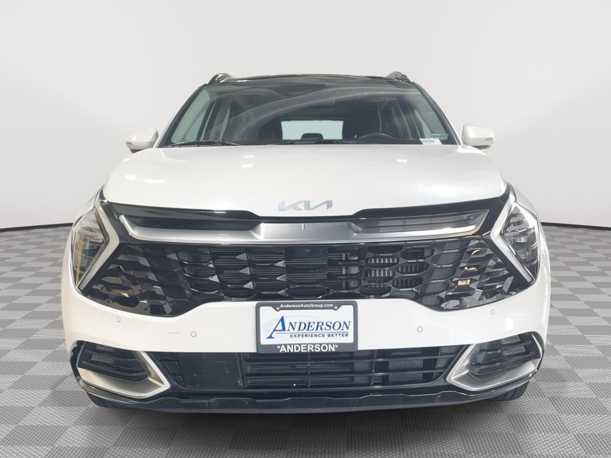 Vehicle photo 9