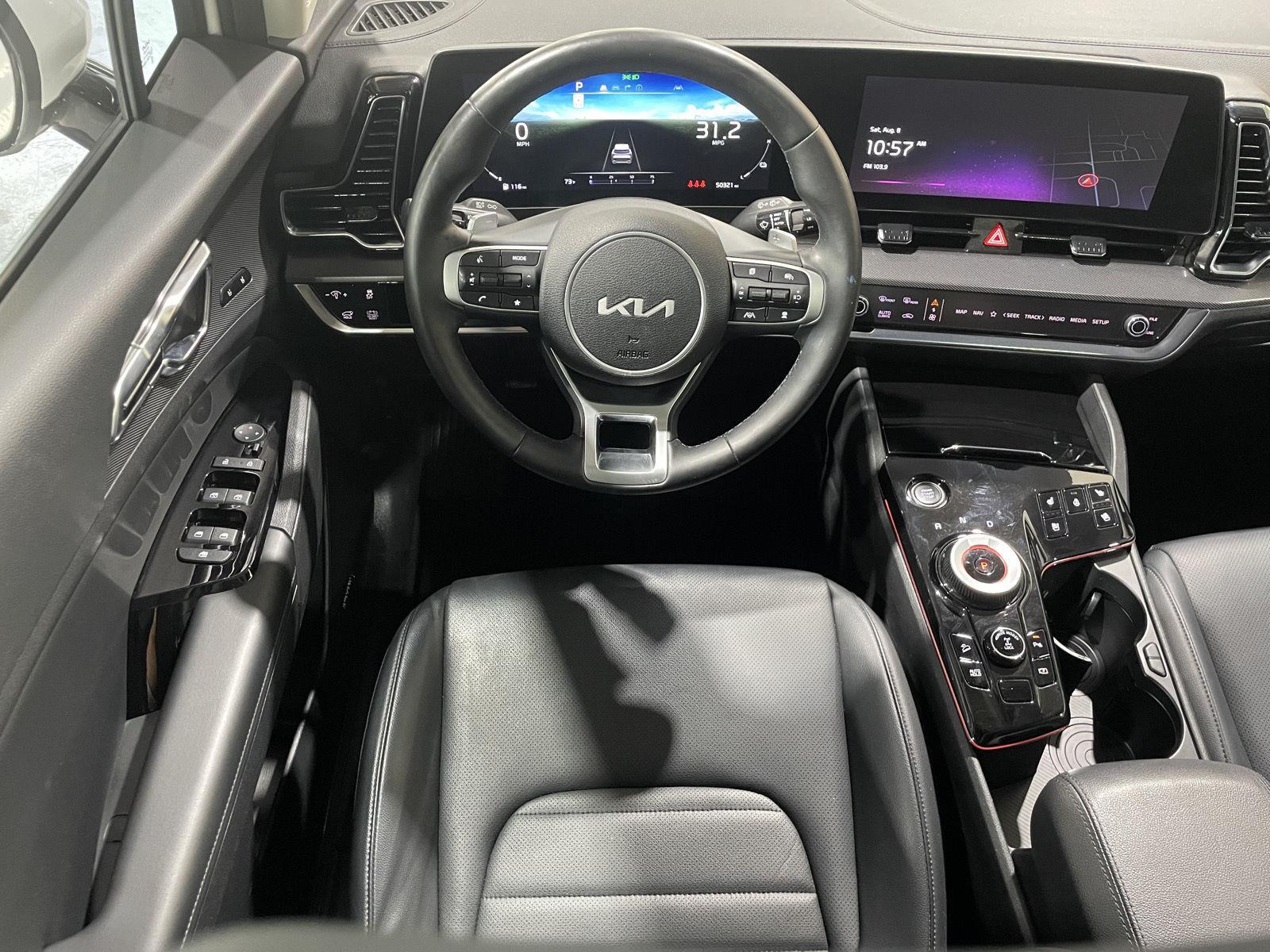 Vehicle photo 17