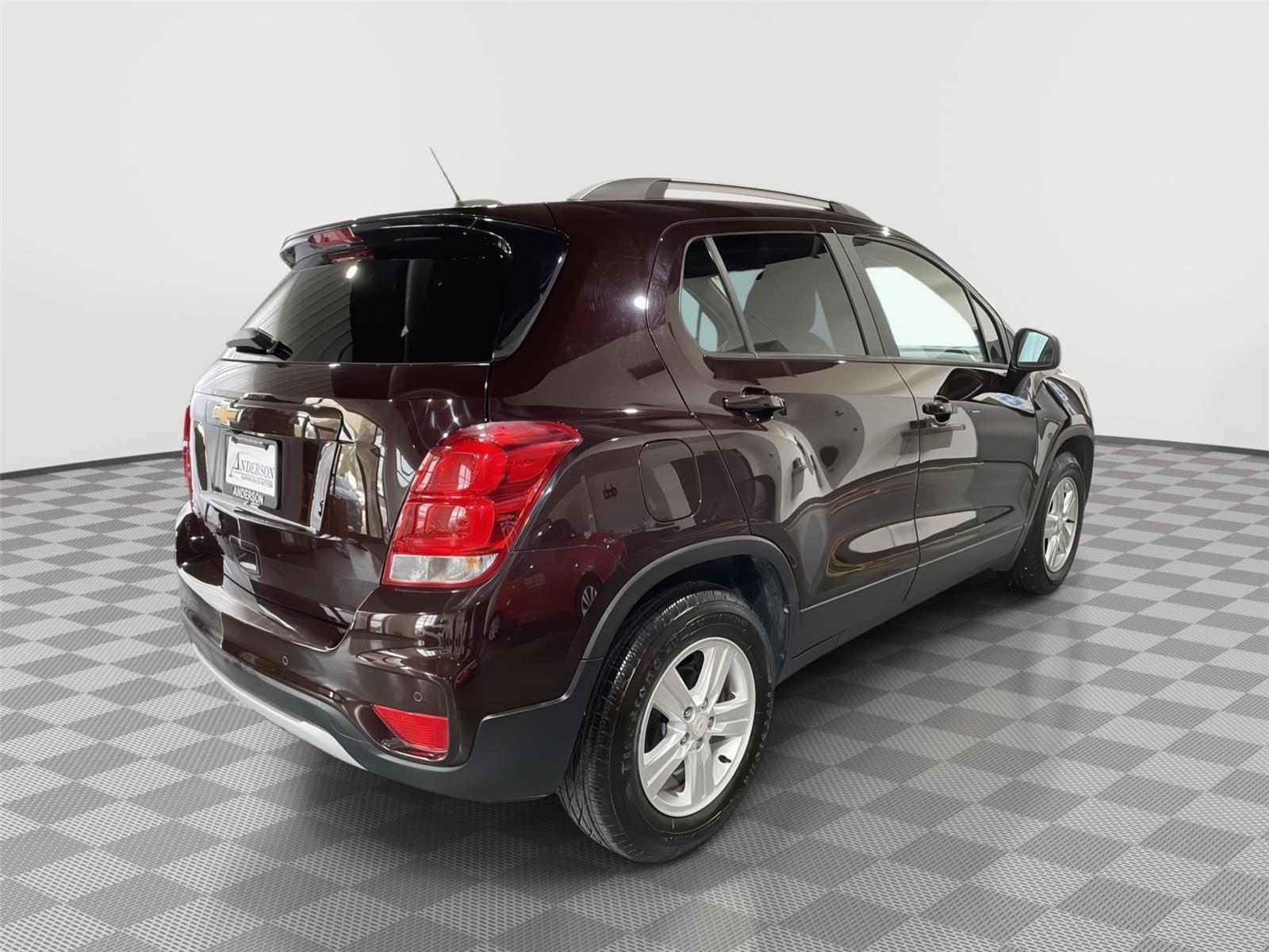 Vehicle photo 7