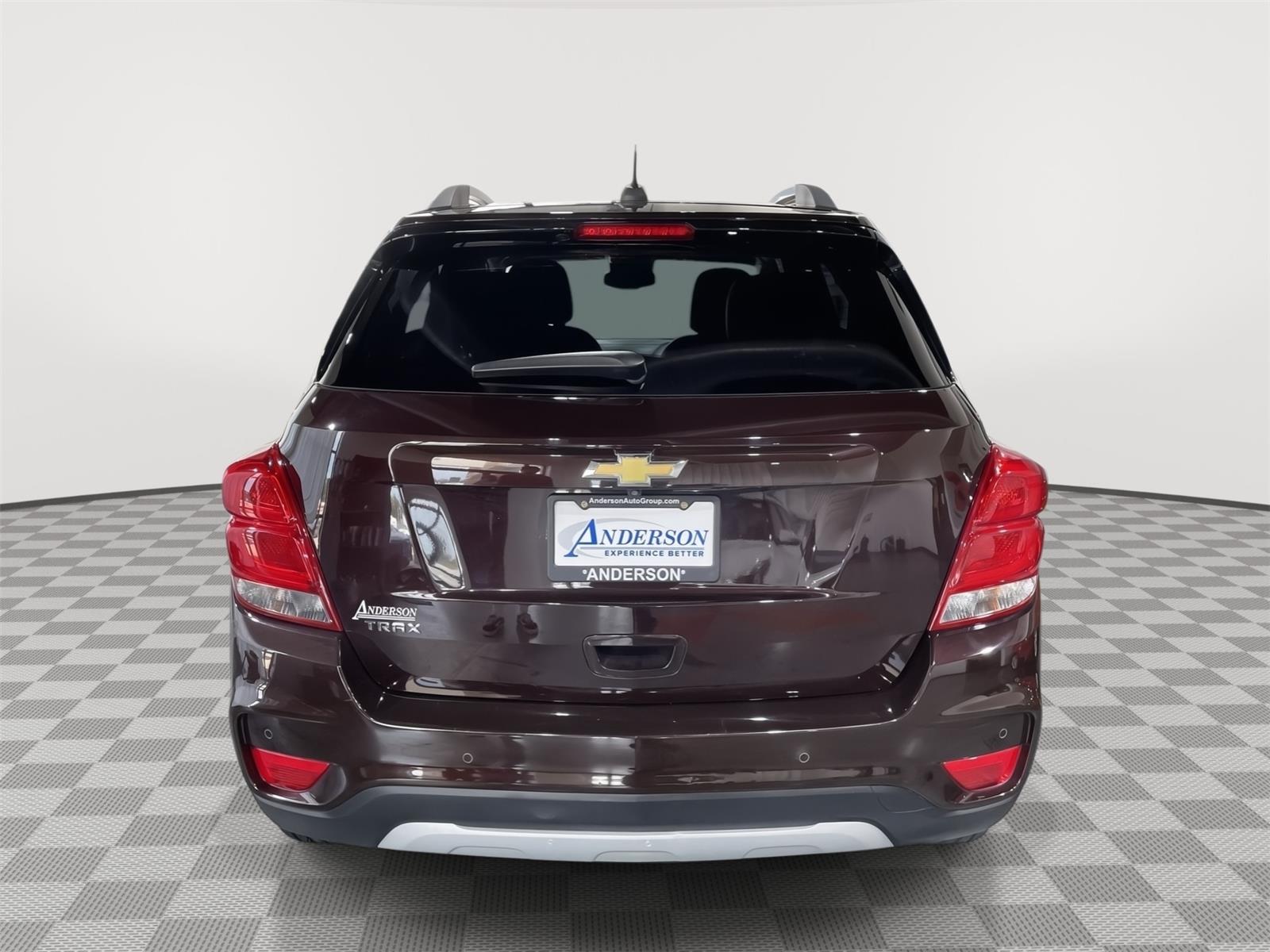 Vehicle photo 8