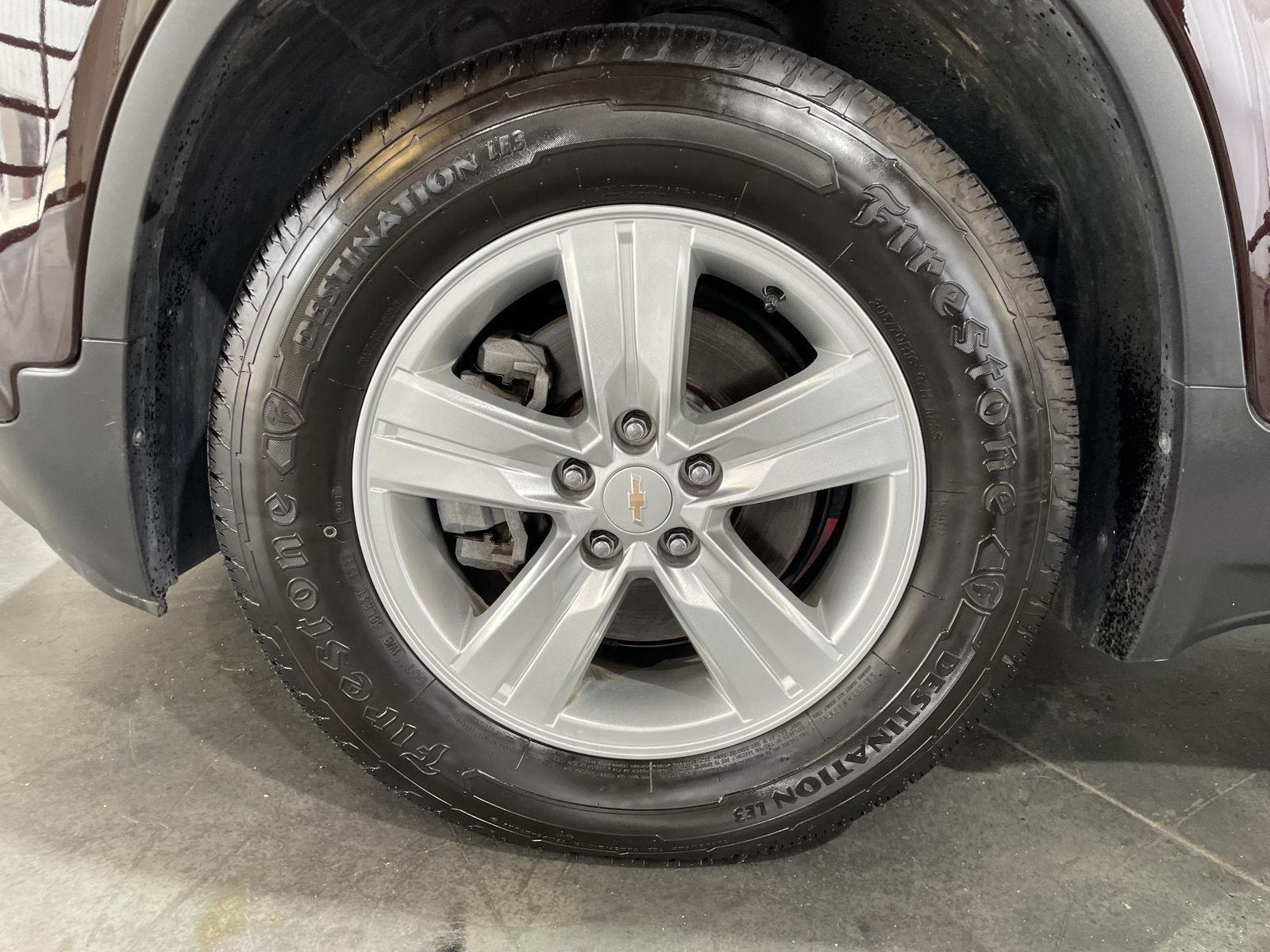 Vehicle photo 10