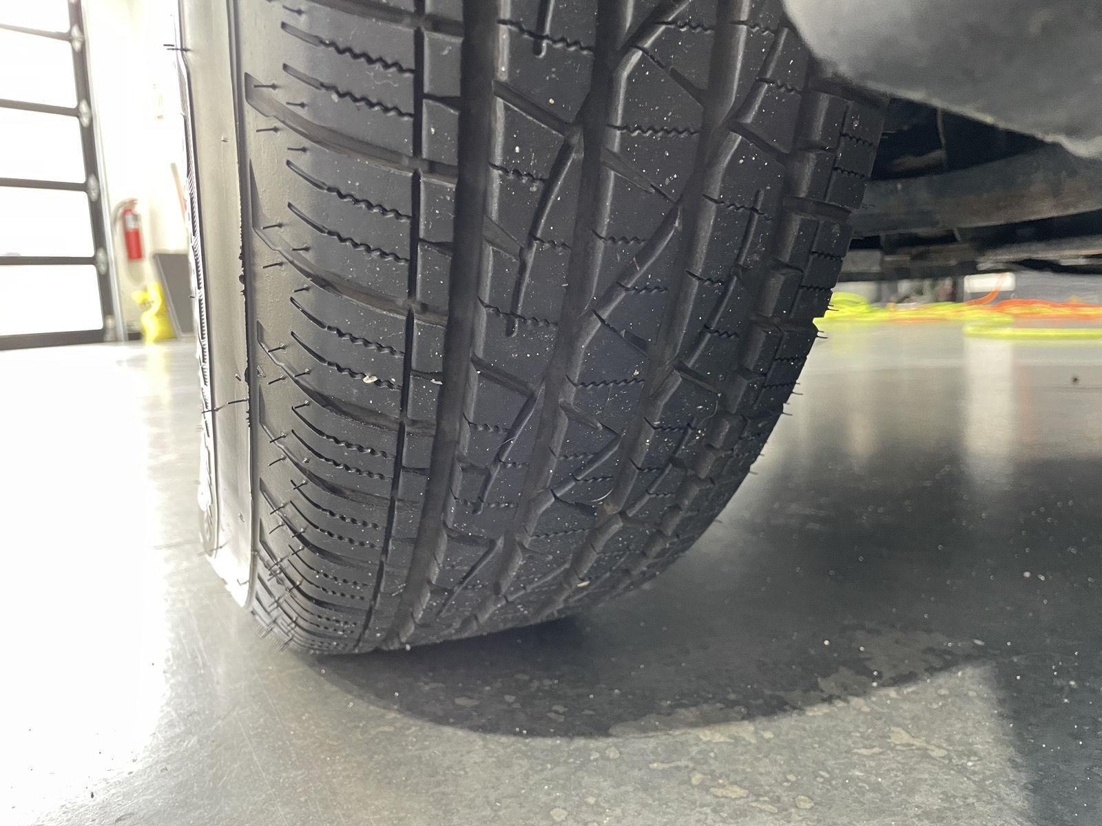 Vehicle photo 11
