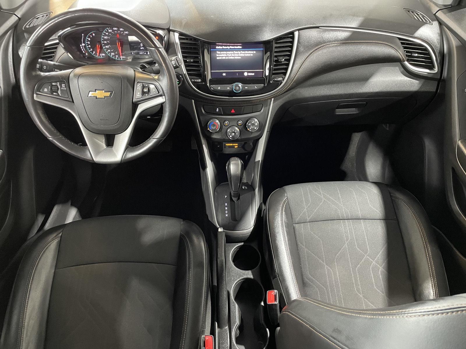 Vehicle photo 17