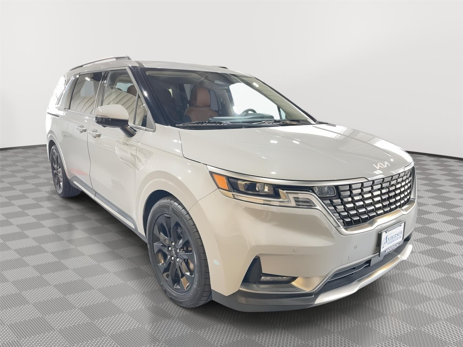 Vehicle photo 5