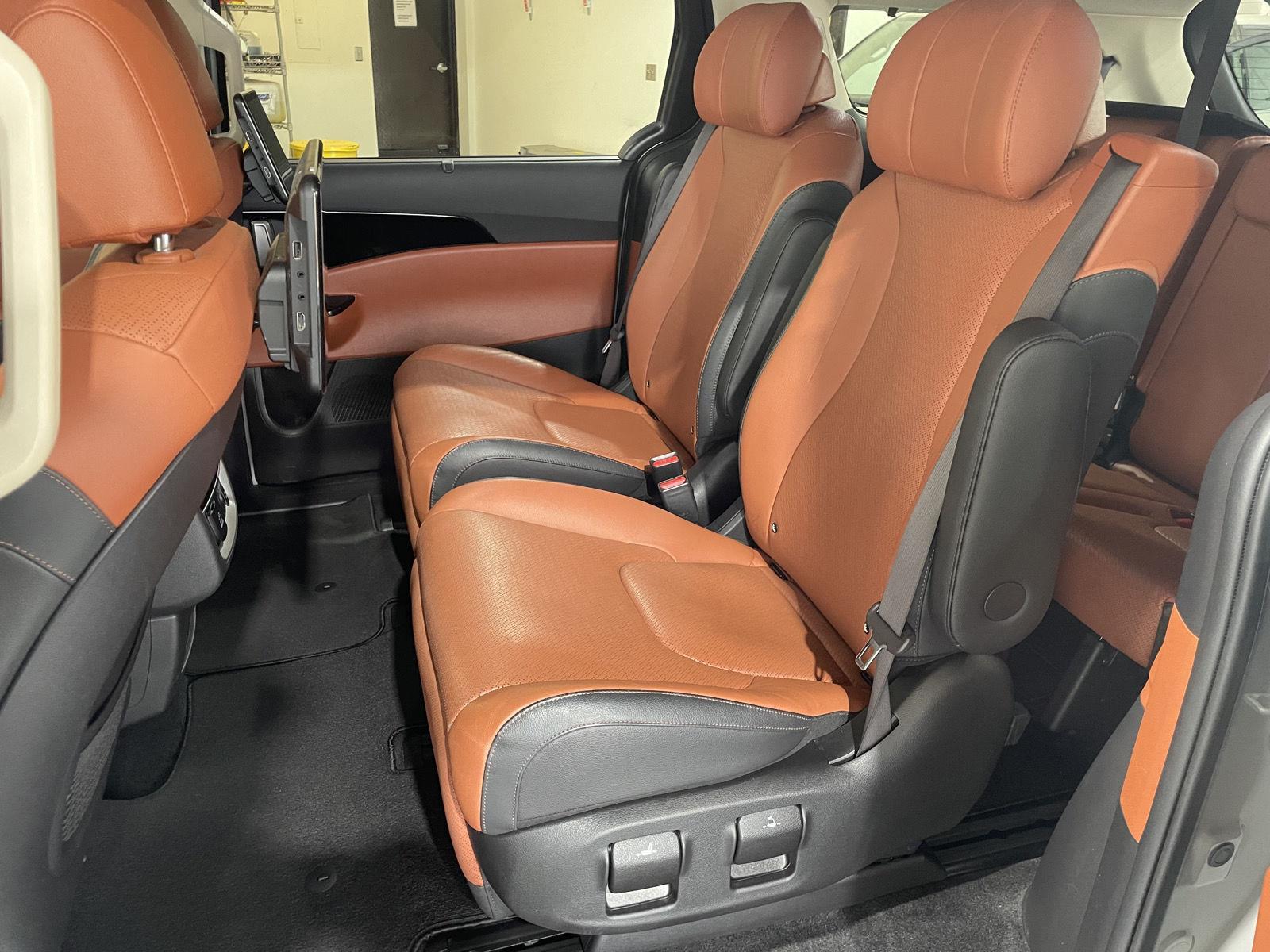Vehicle photo 20