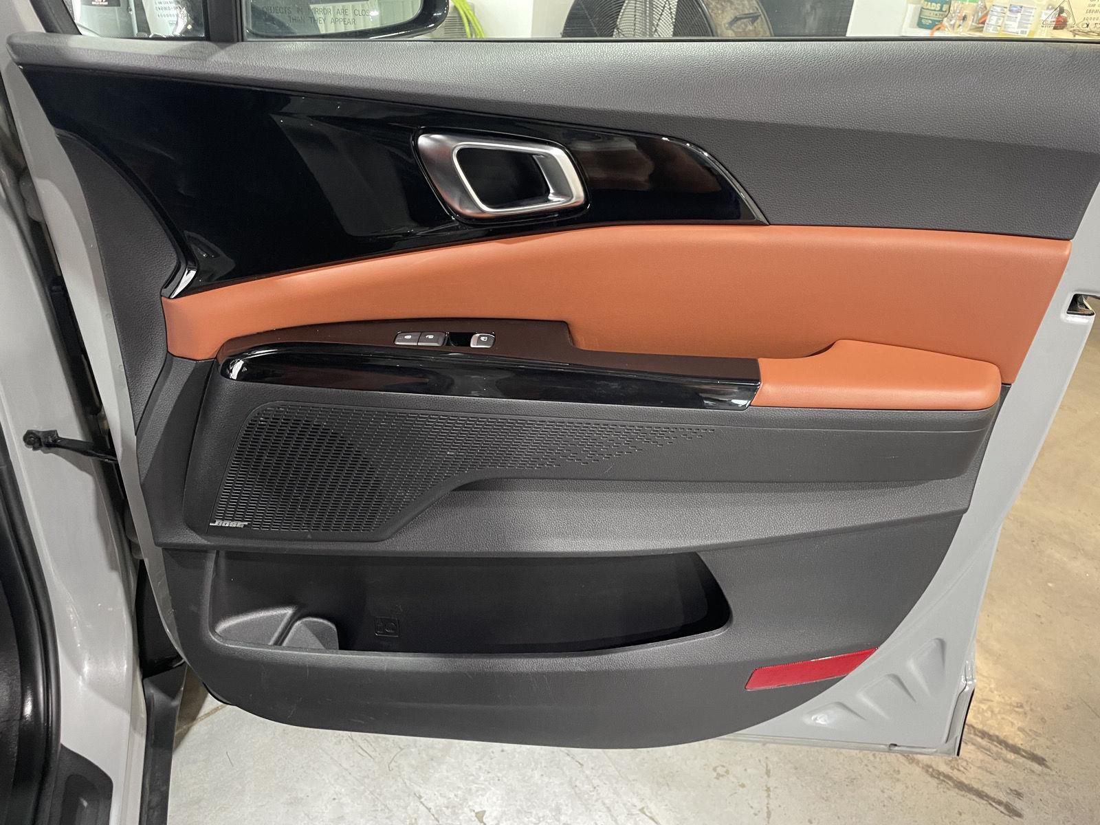 Vehicle photo 24