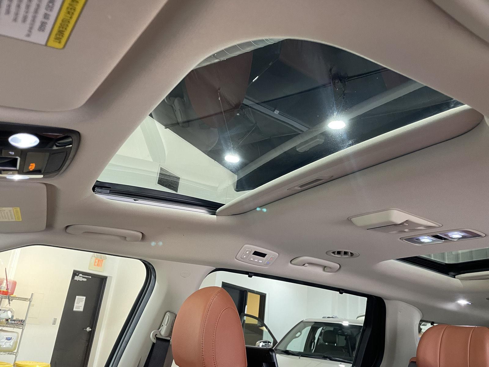 Vehicle photo 34