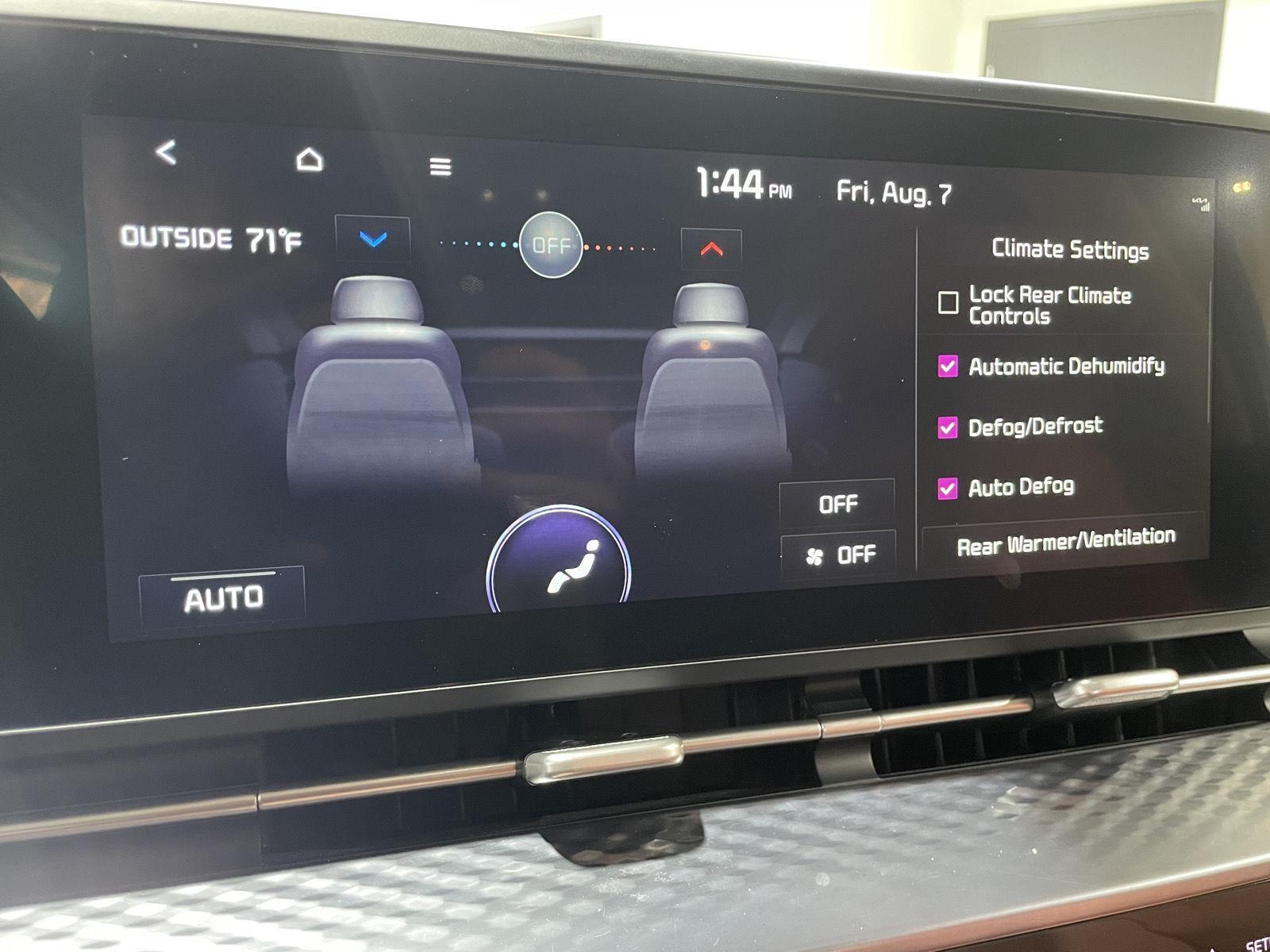 Vehicle photo 38