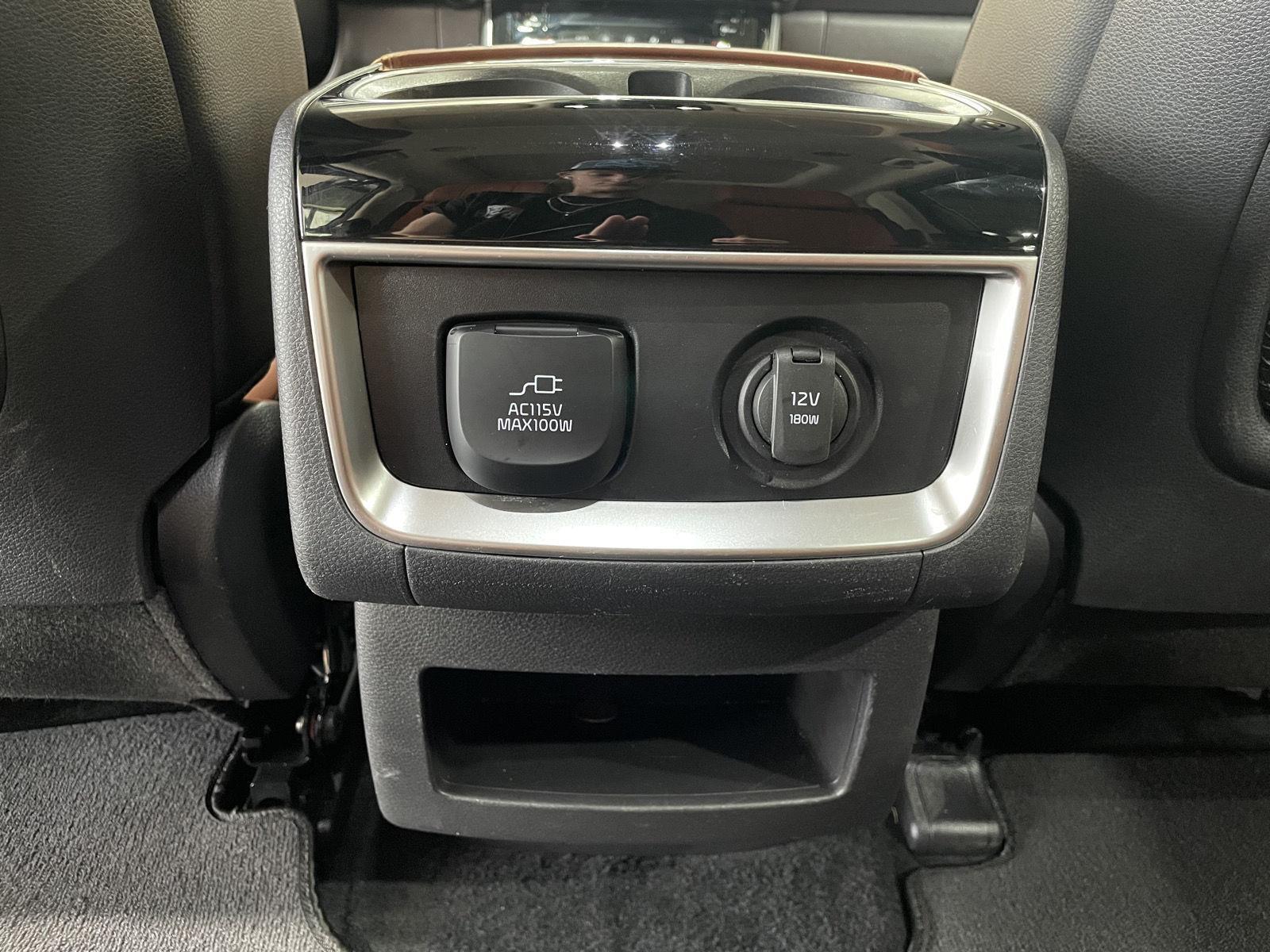 Vehicle photo 41