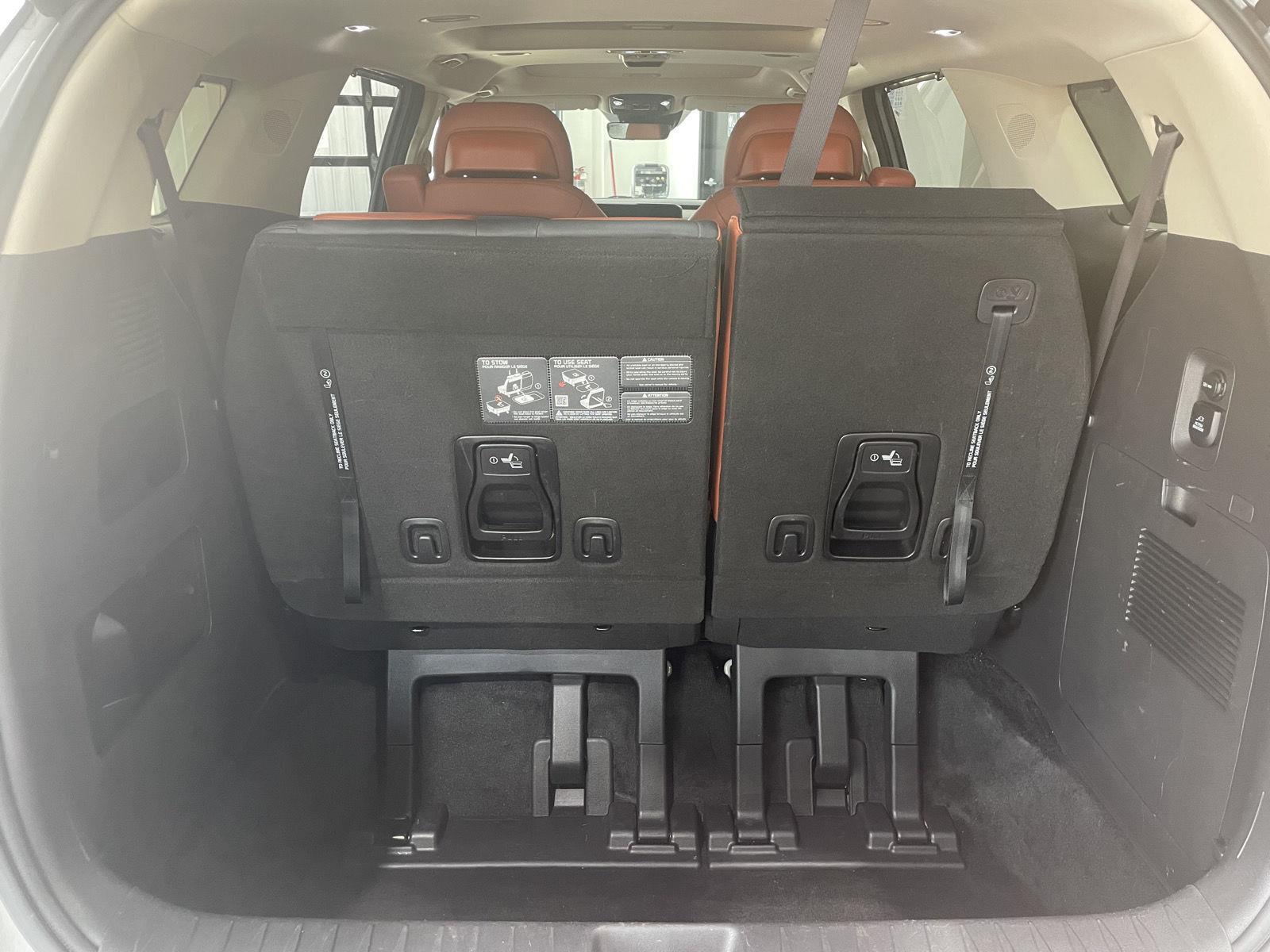 Vehicle photo 52