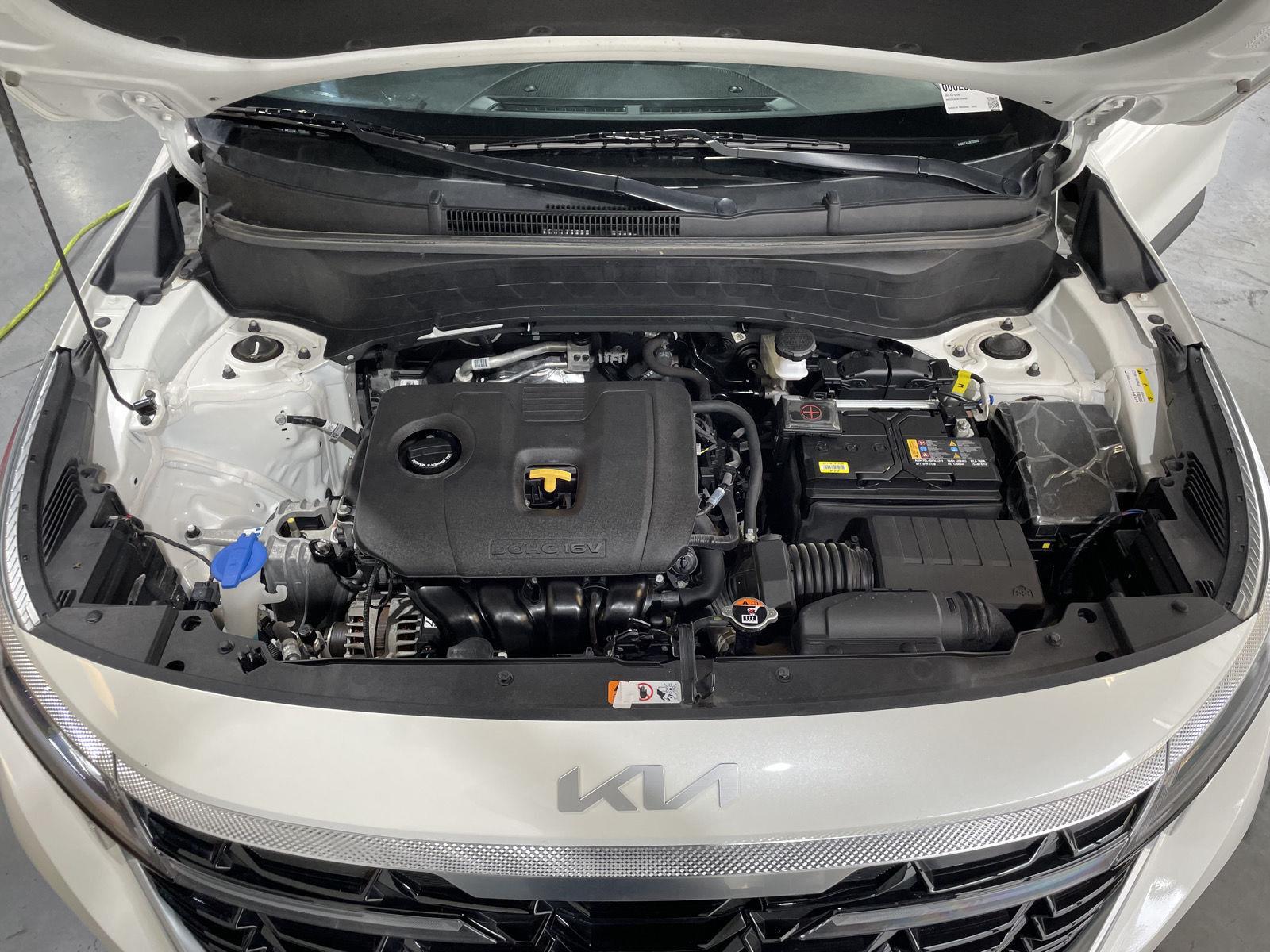 Vehicle photo 36