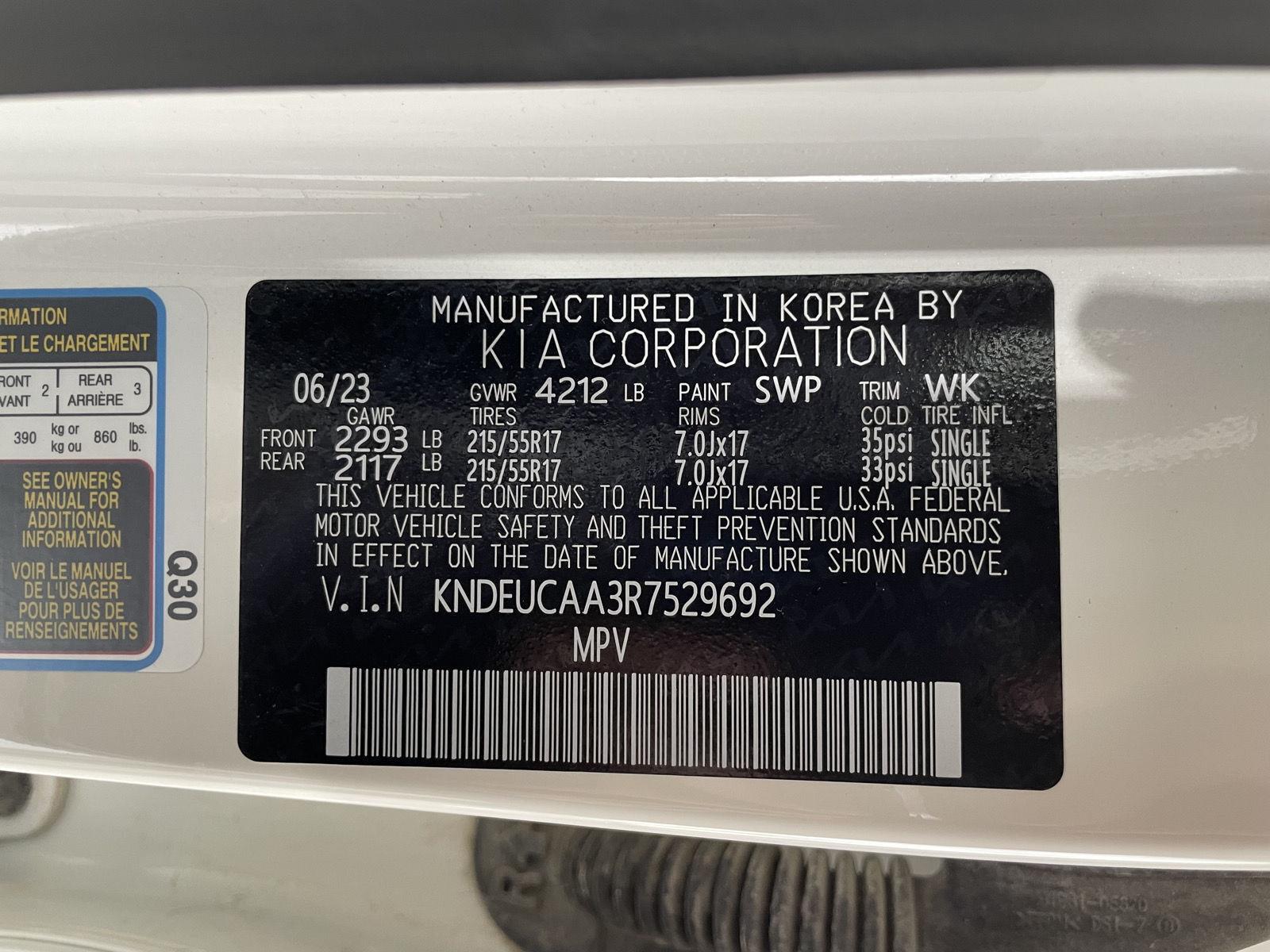 Vehicle photo 38
