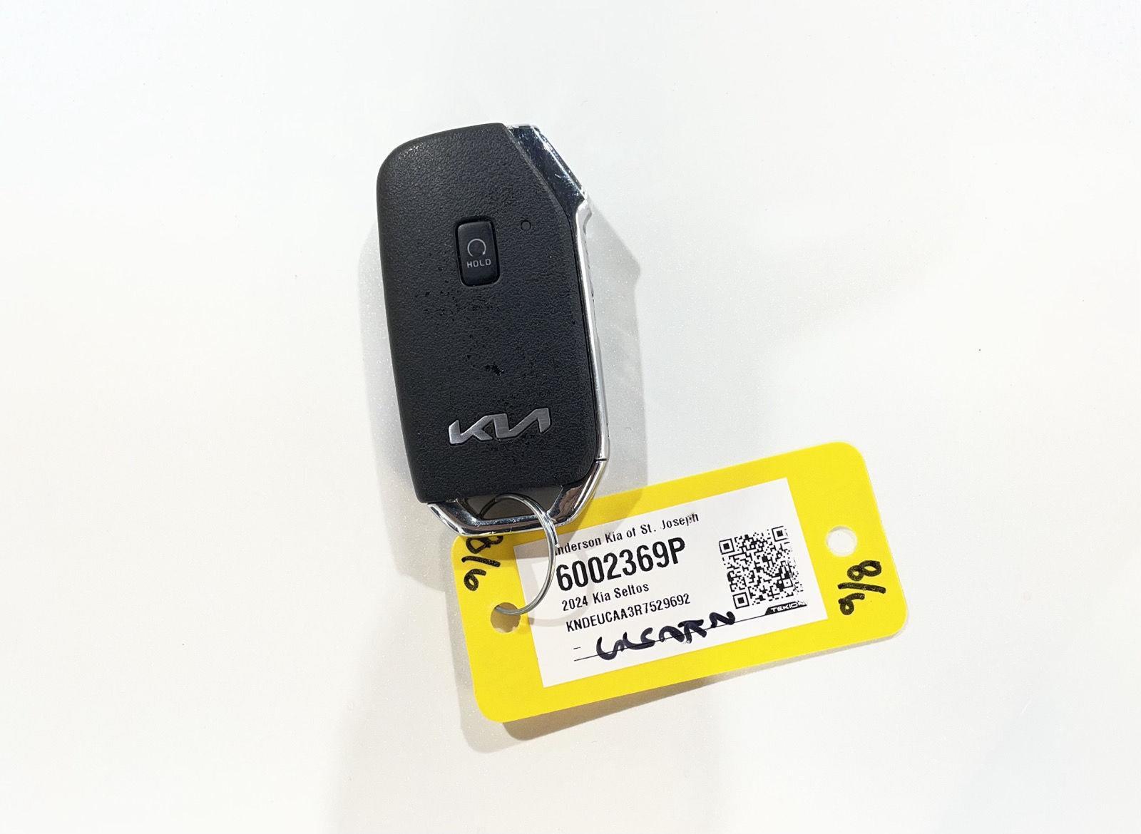 Vehicle photo 40