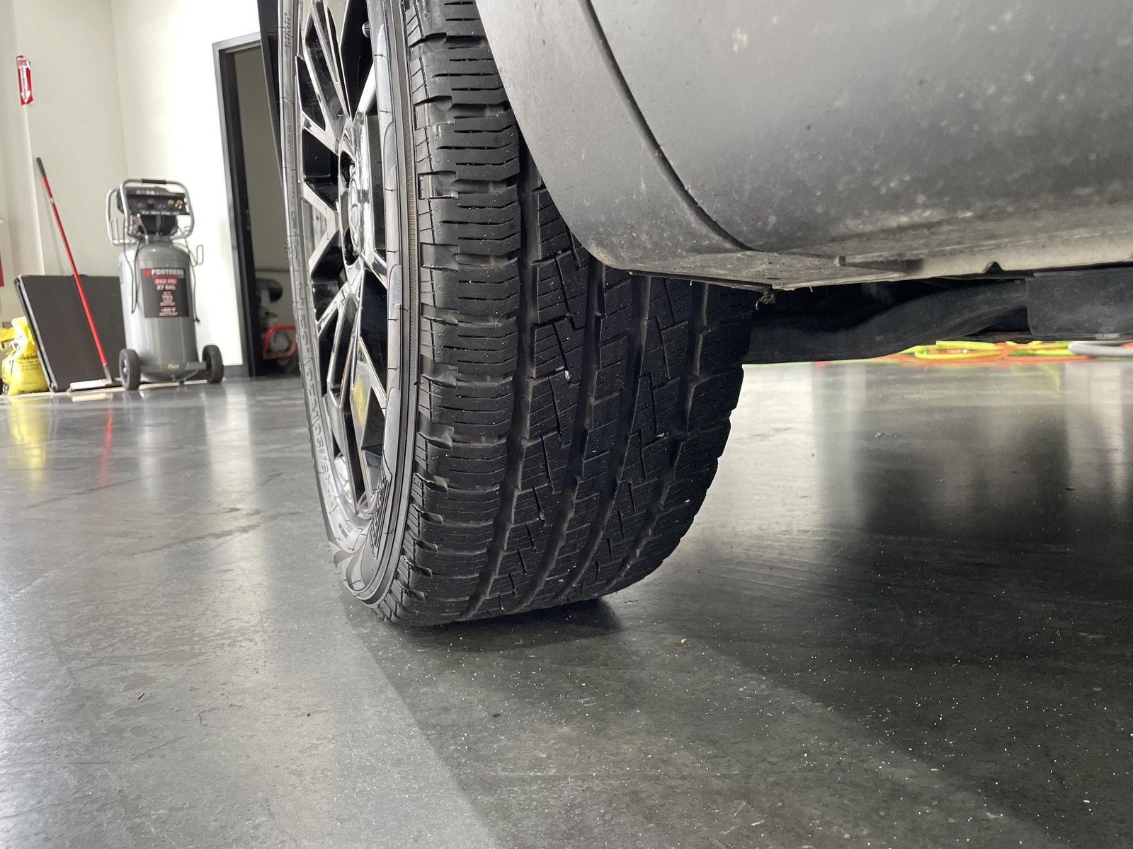Vehicle photo 11