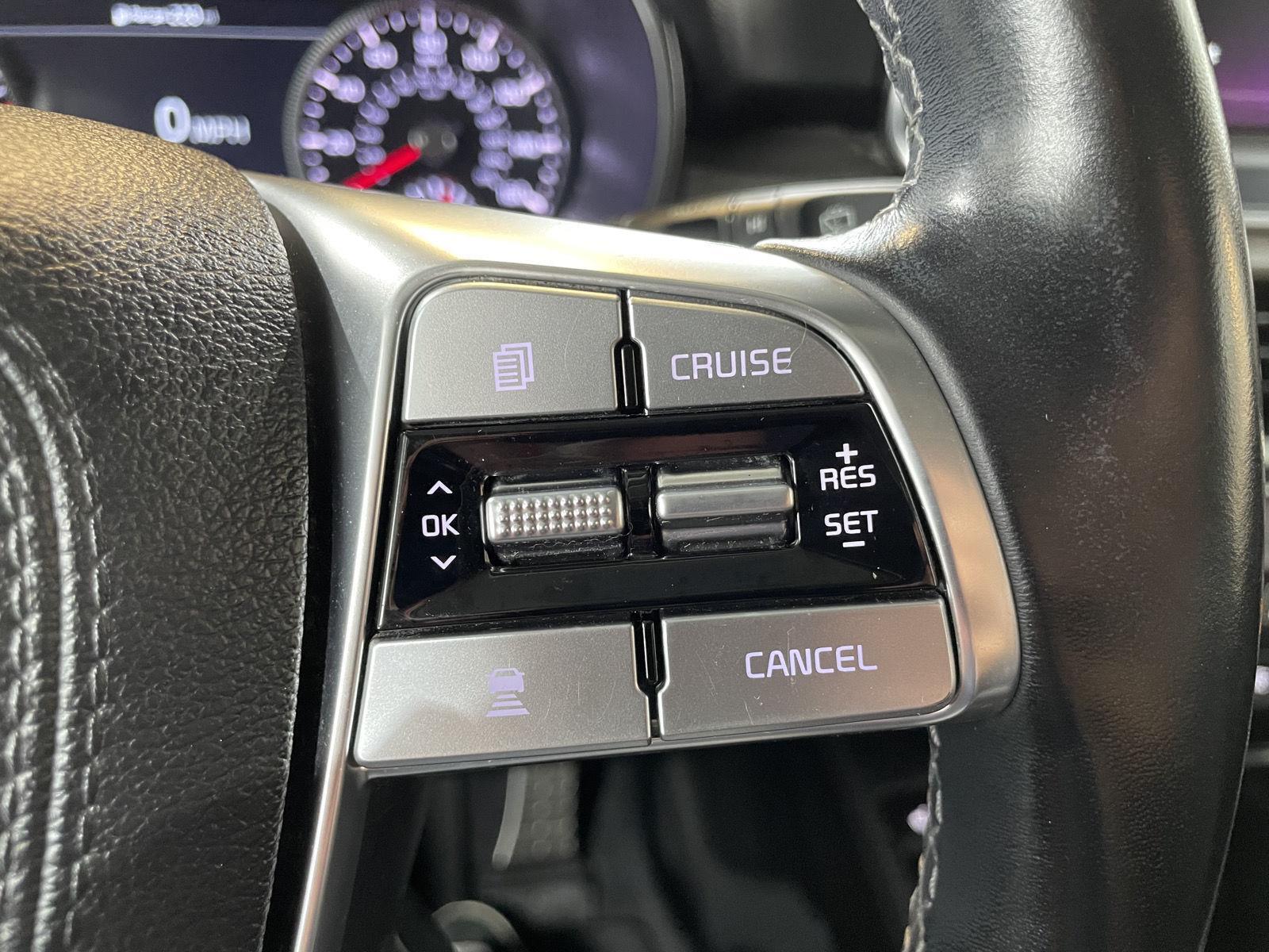 Vehicle photo 15