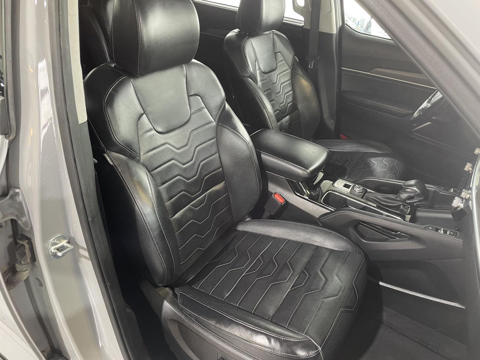Vehicle photo 20