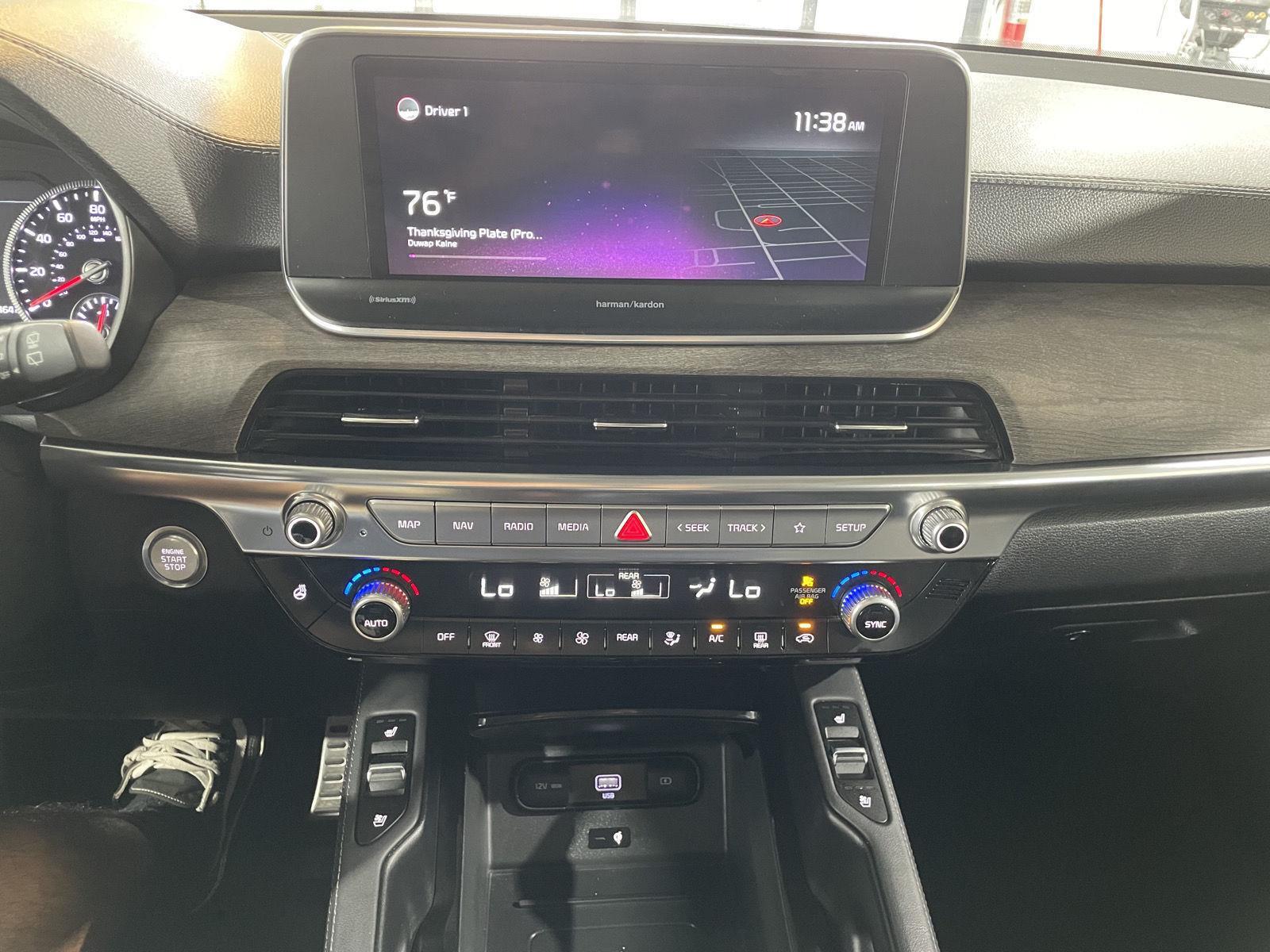 Vehicle photo 24