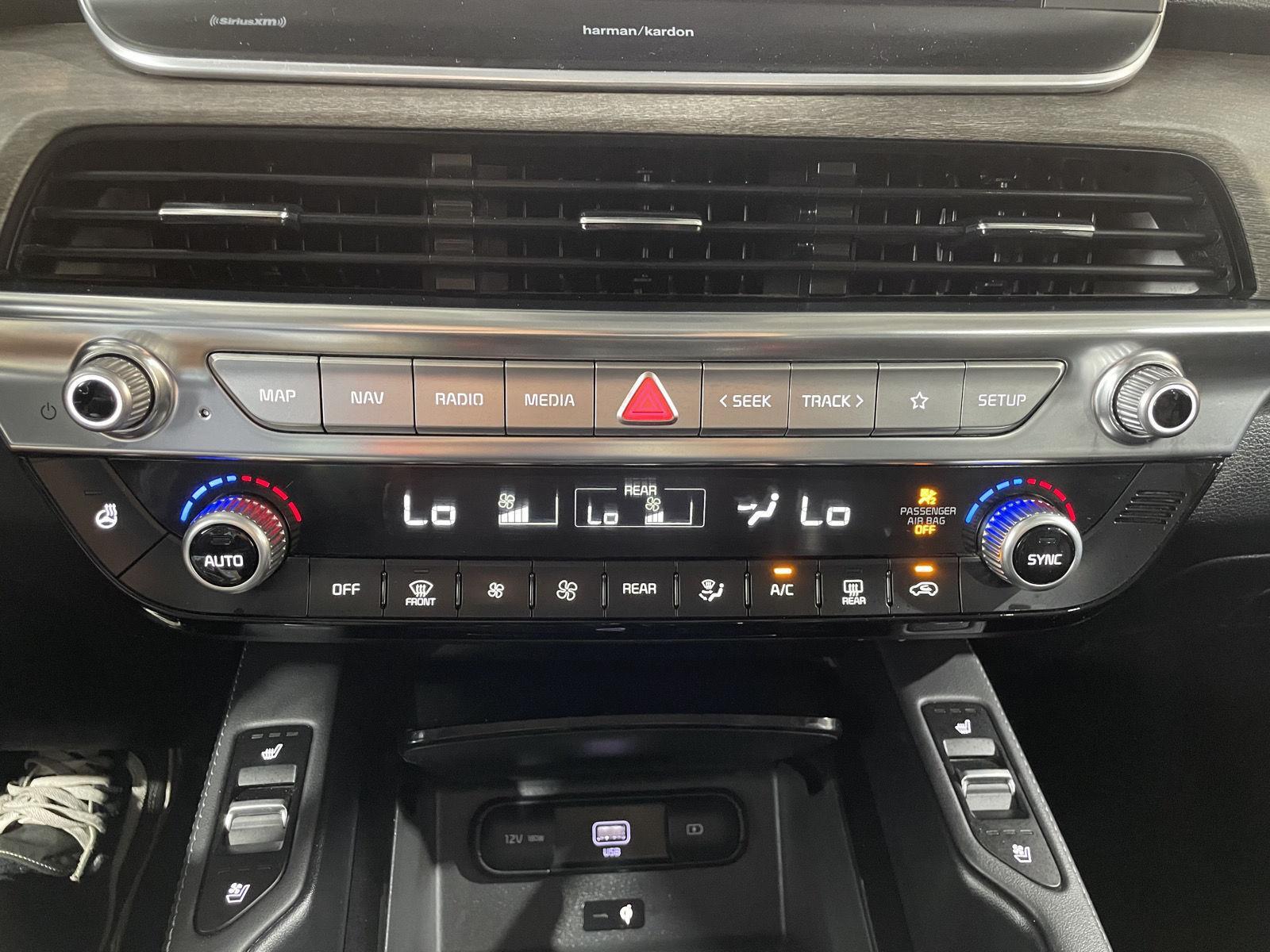 Vehicle photo 25