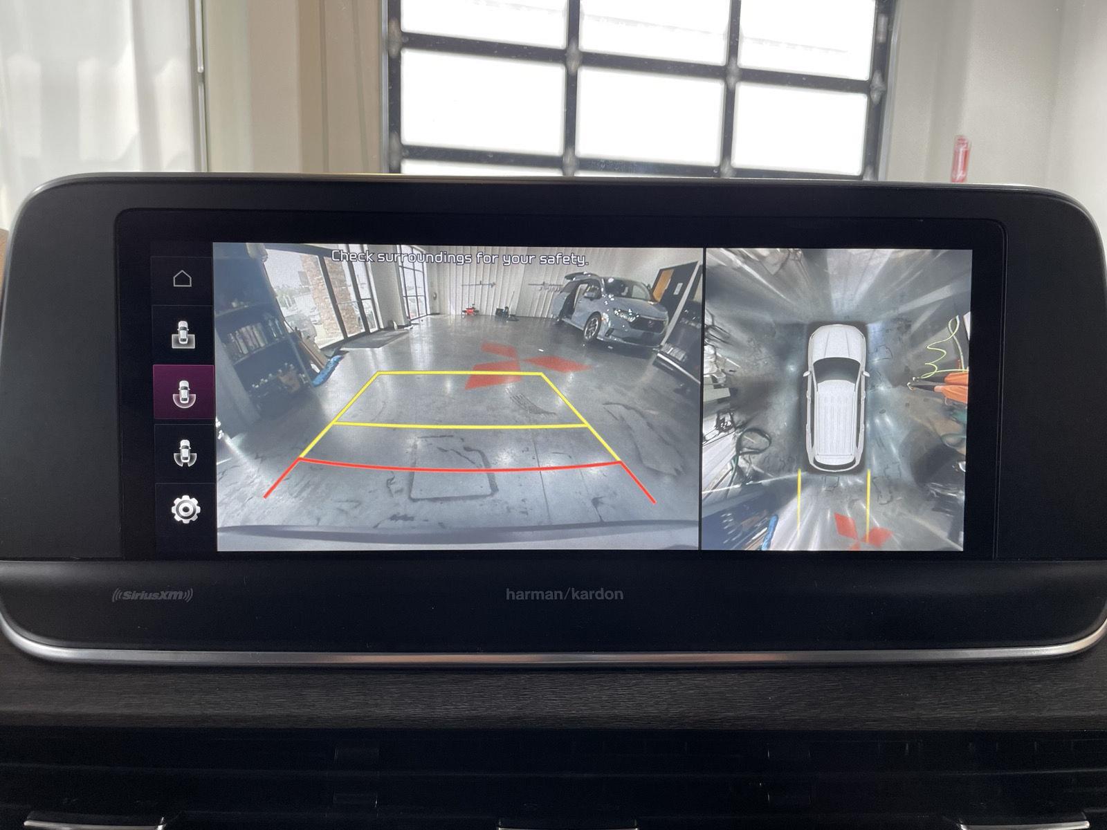 Vehicle photo 26