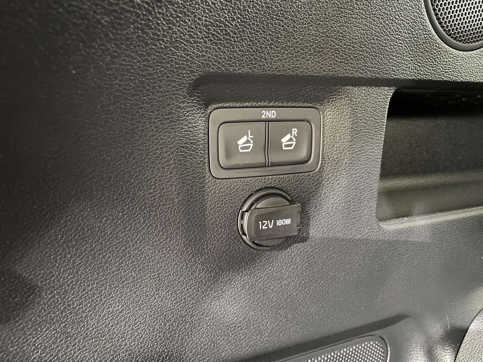 Vehicle photo 49