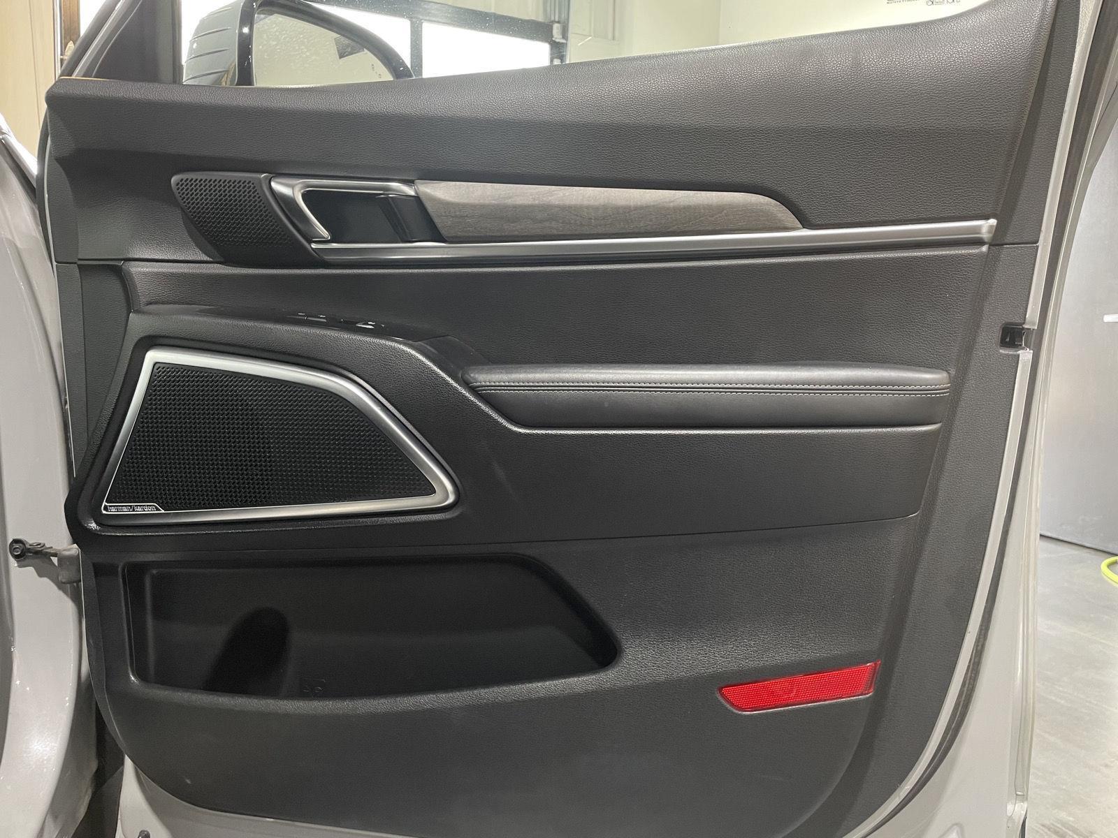 Vehicle photo 41