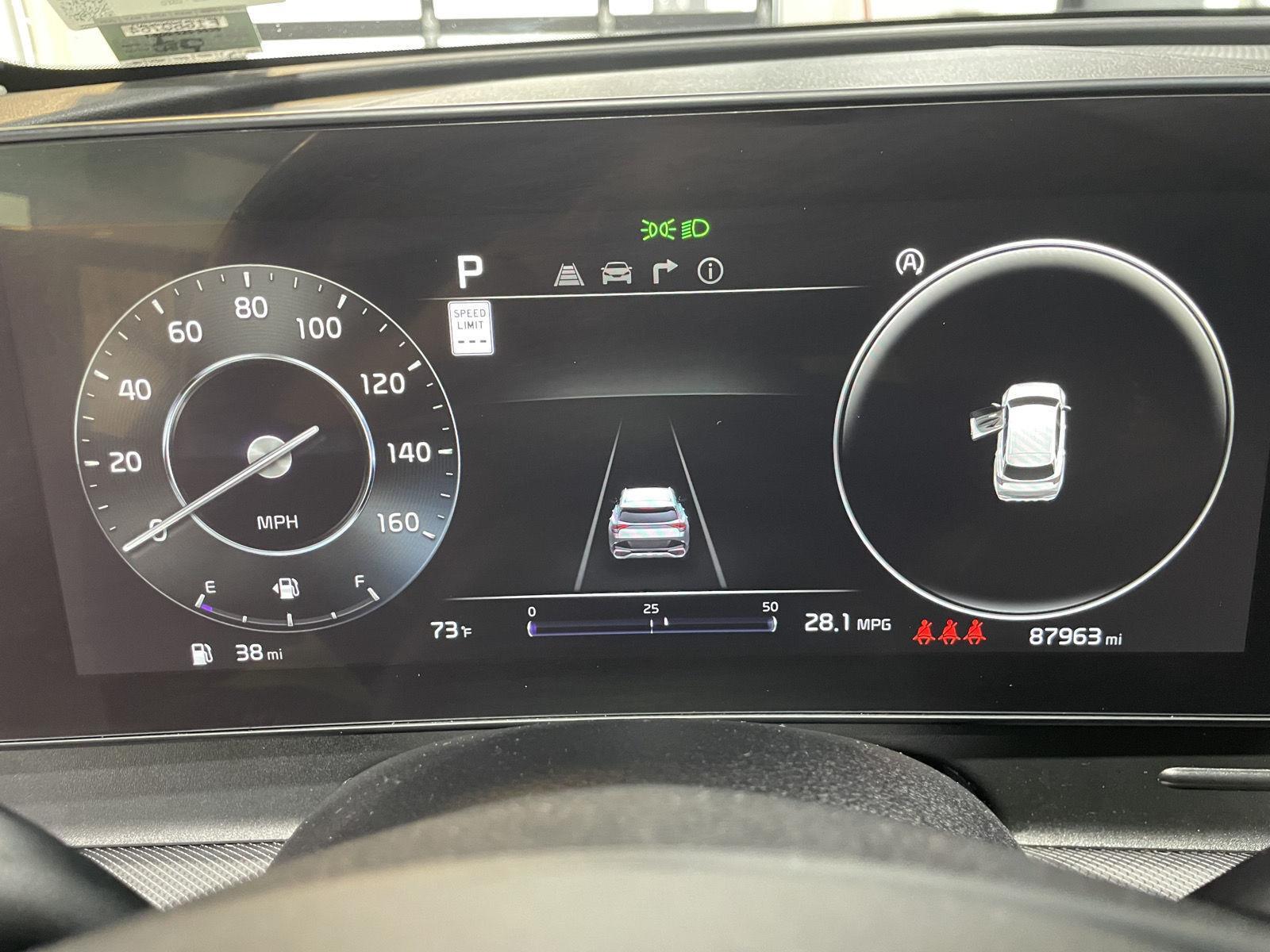 Vehicle photo 3