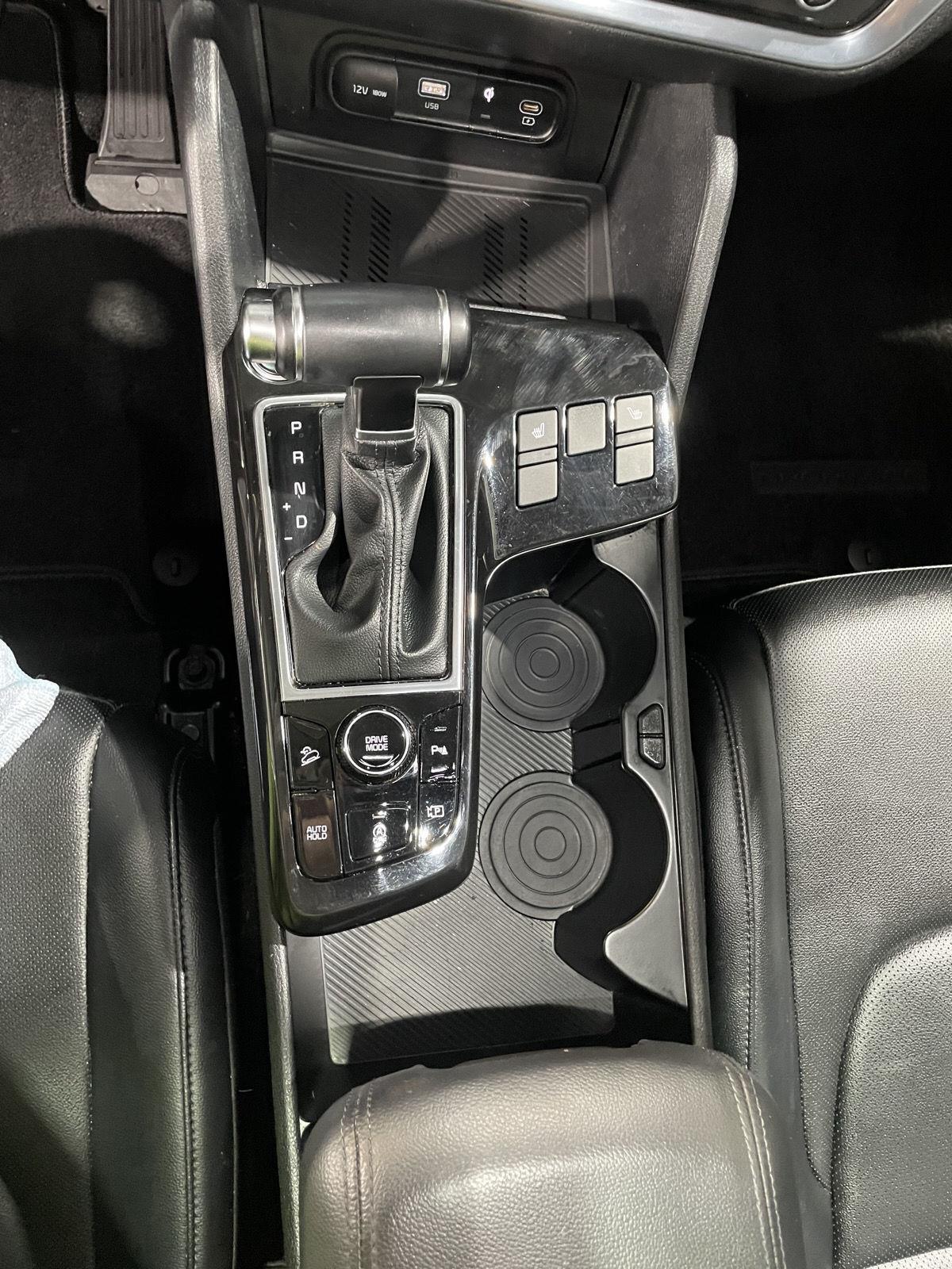 Vehicle photo 33