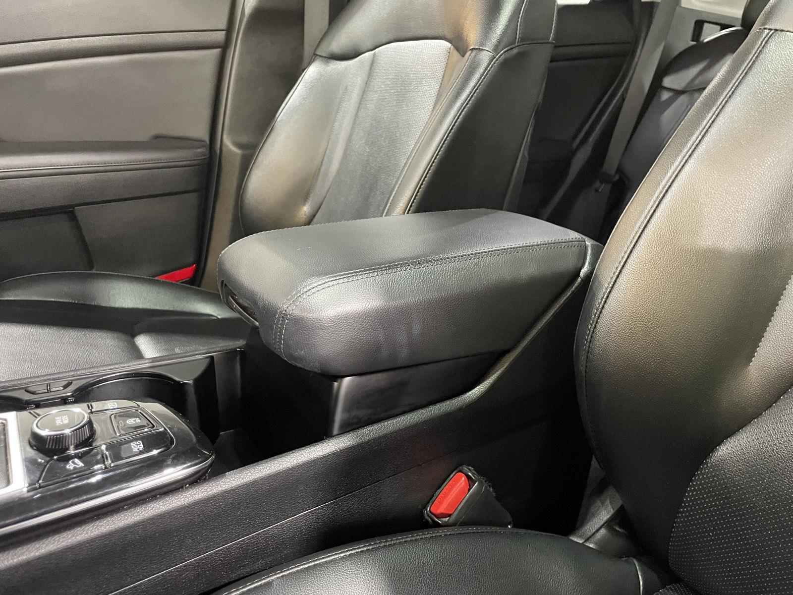 Vehicle photo 36