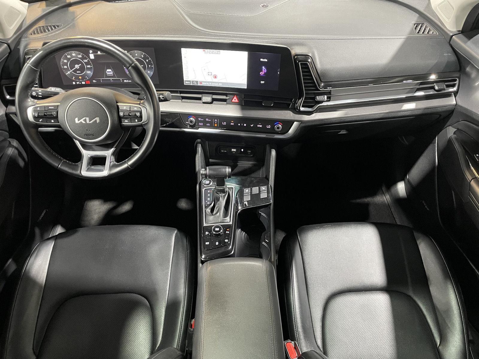 Vehicle photo 39