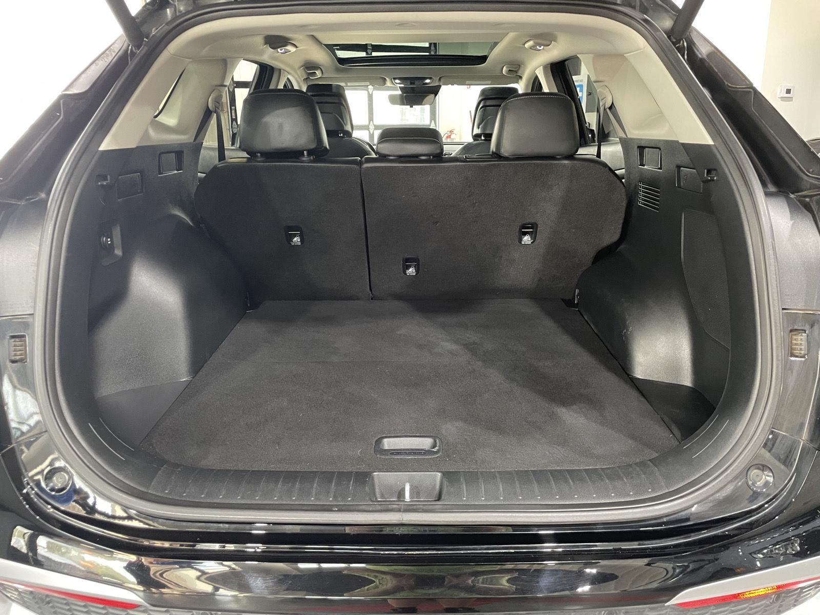 Vehicle photo 41