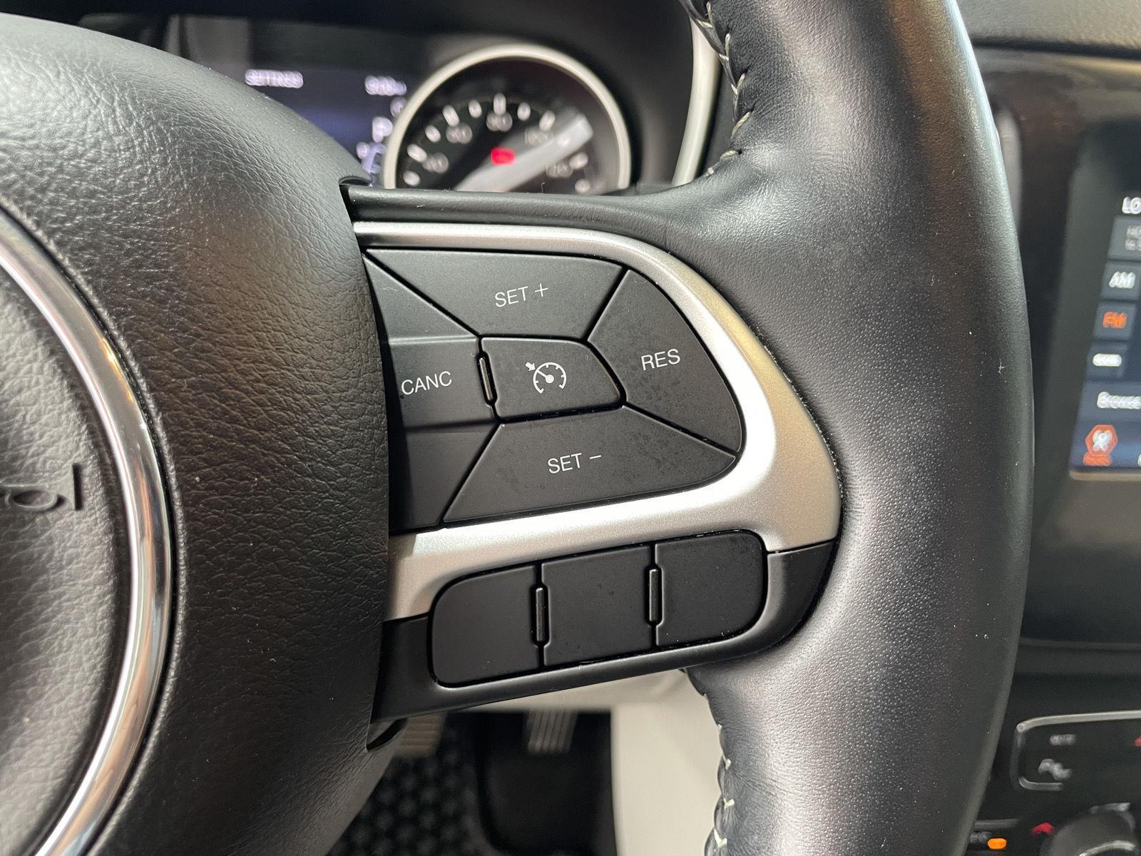 Vehicle photo 16