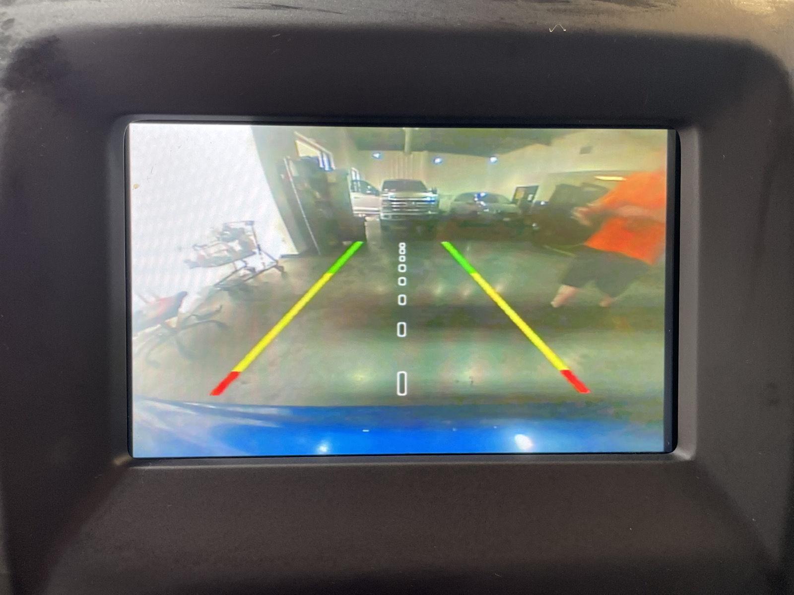 Vehicle photo 34