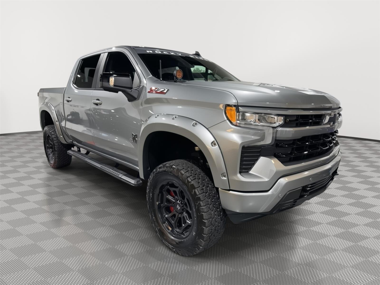 Vehicle photo 6