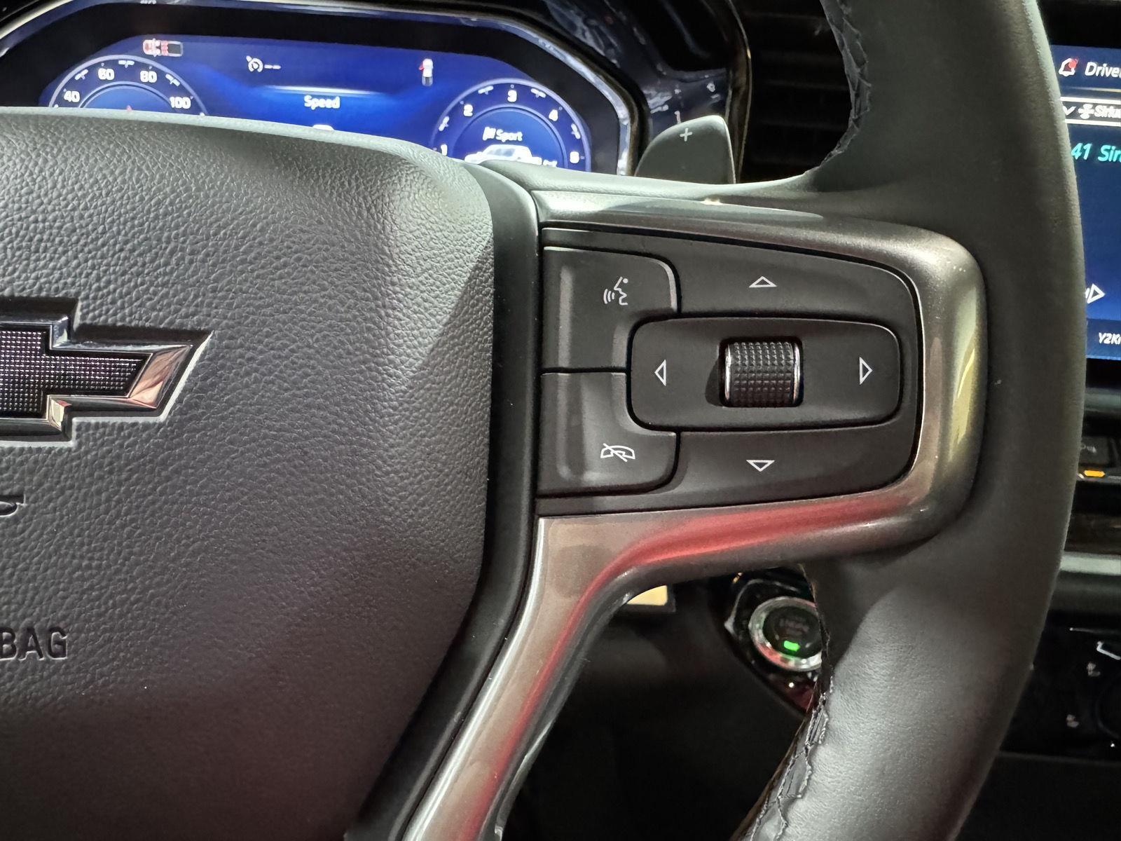 Vehicle photo 16