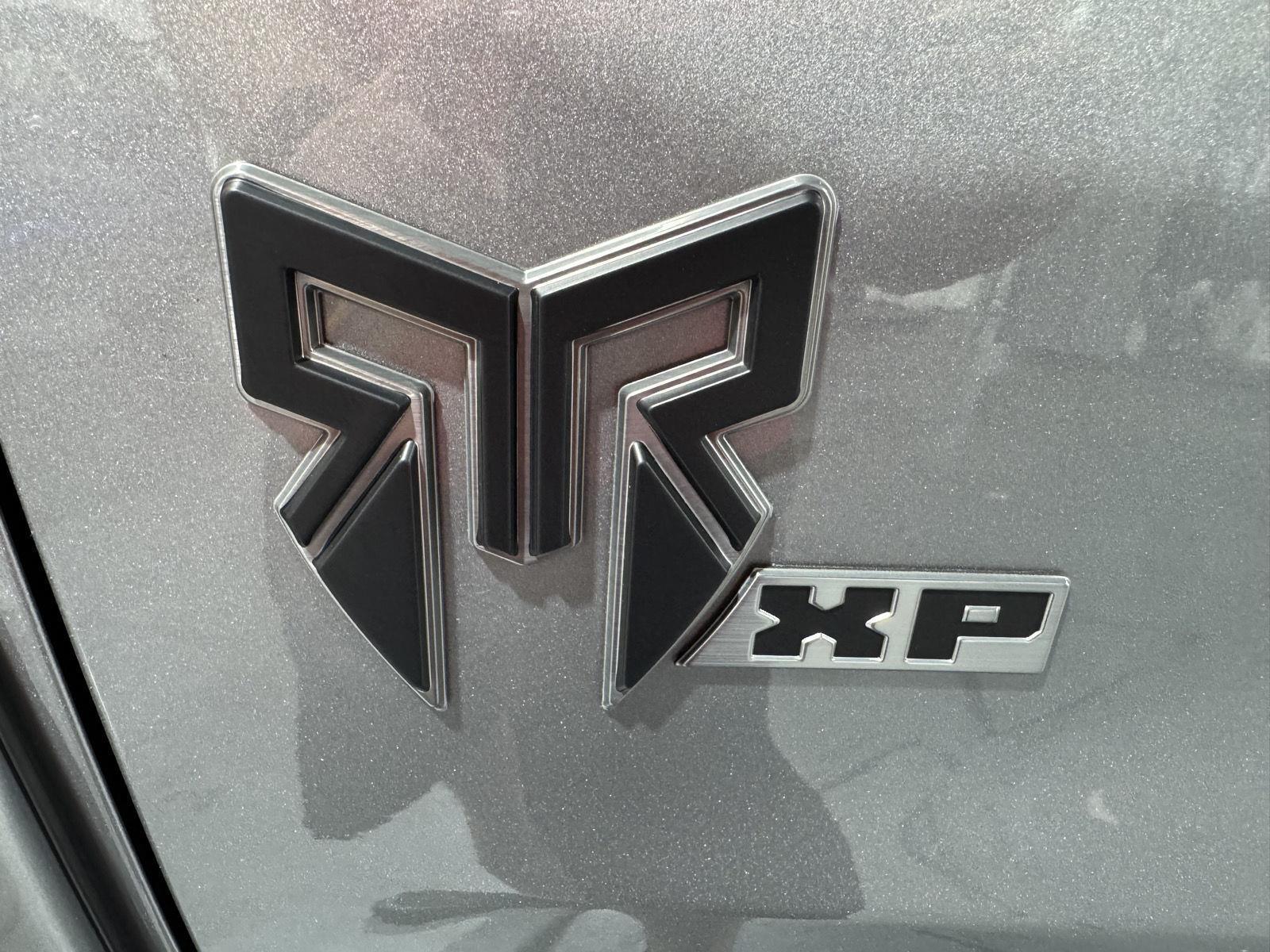Vehicle photo 55