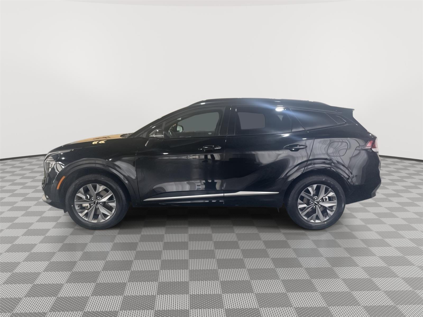 Used 2025 Kia Sportage SX Prestige Hybrid with VIN KNDPXCDG7S7178422 for sale in Kansas City