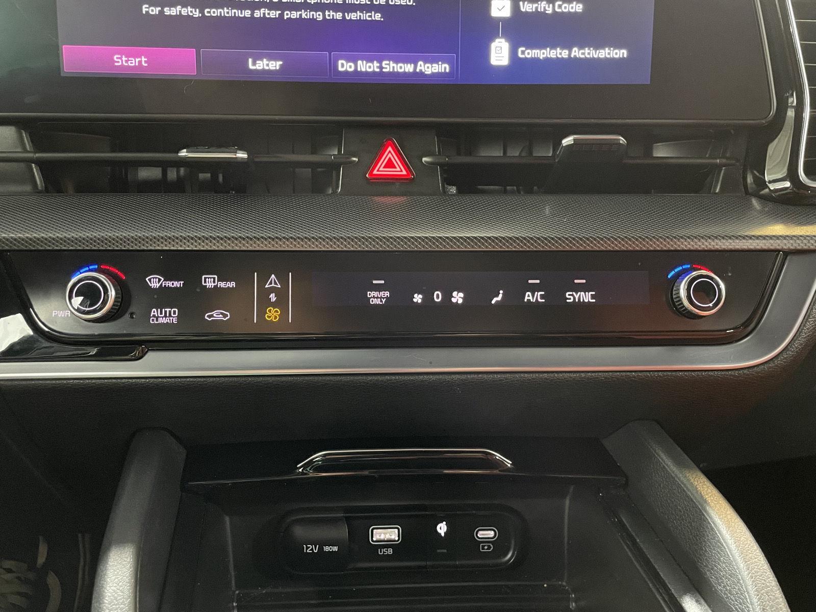 Vehicle photo 30