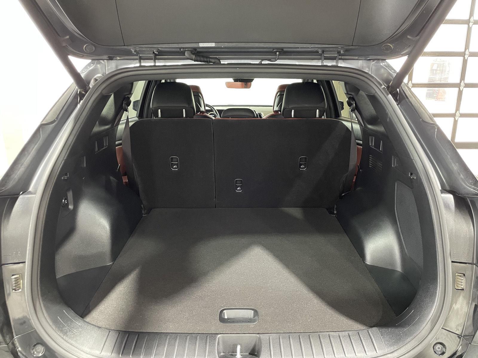 Vehicle photo 40