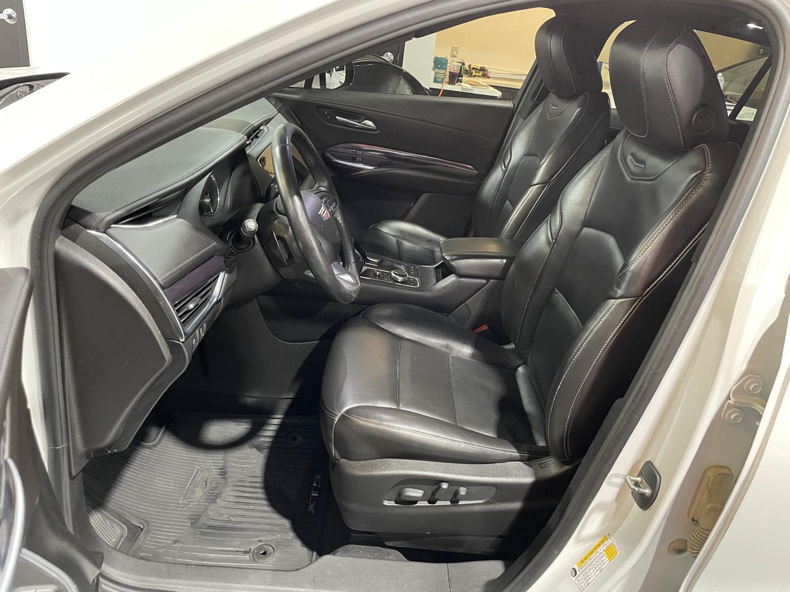 Vehicle photo 19